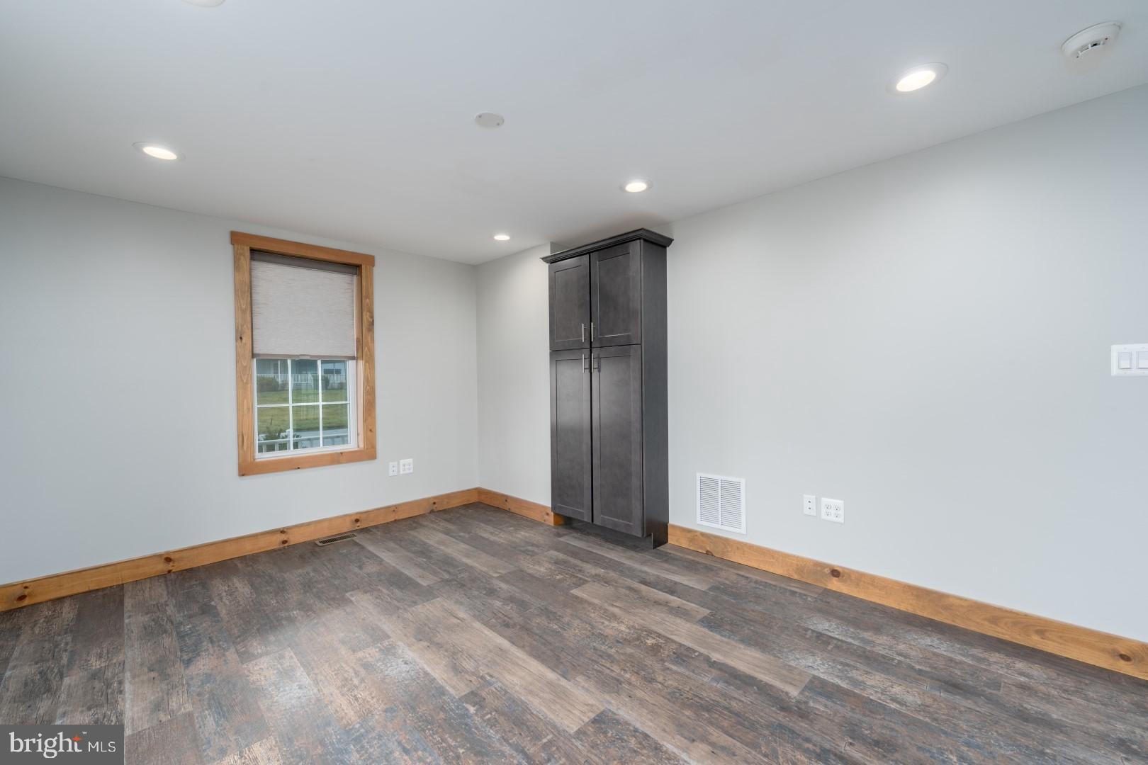 GLEN ARM - Residential Lease