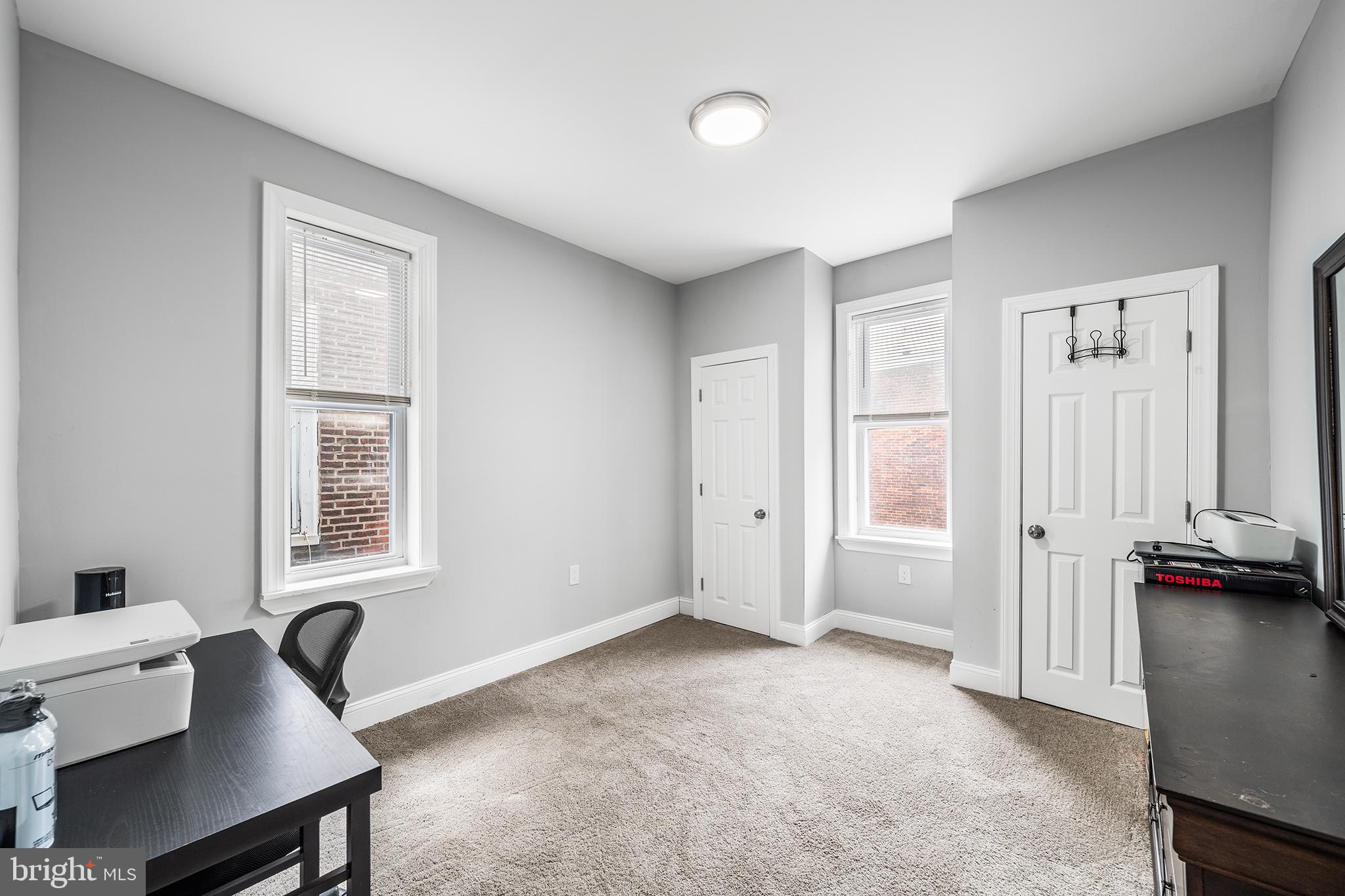 GERMANTOWN (EAST) - Residential