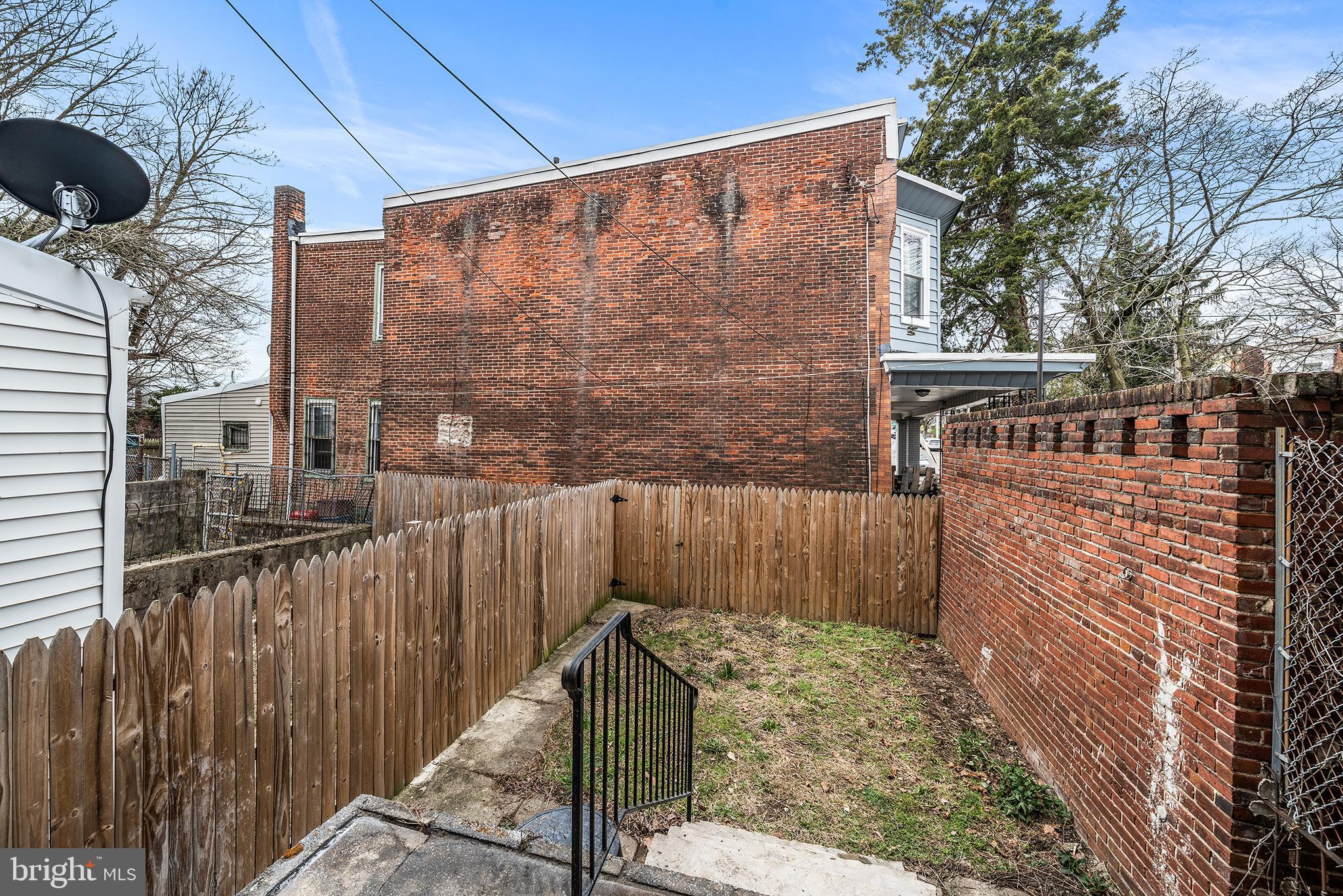 GERMANTOWN (EAST) - Residential