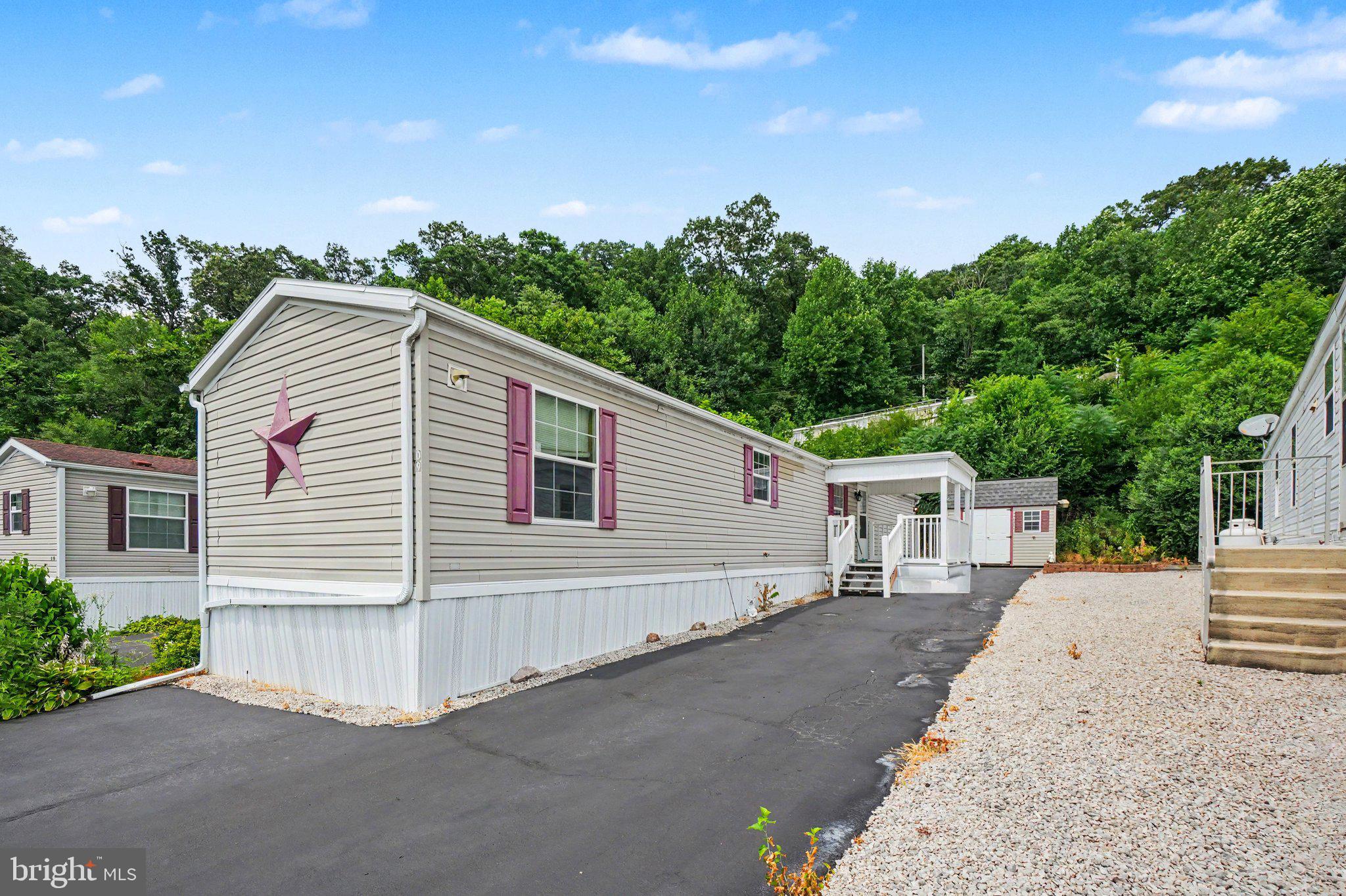 2461 ELIZABETH AVENUE D-09