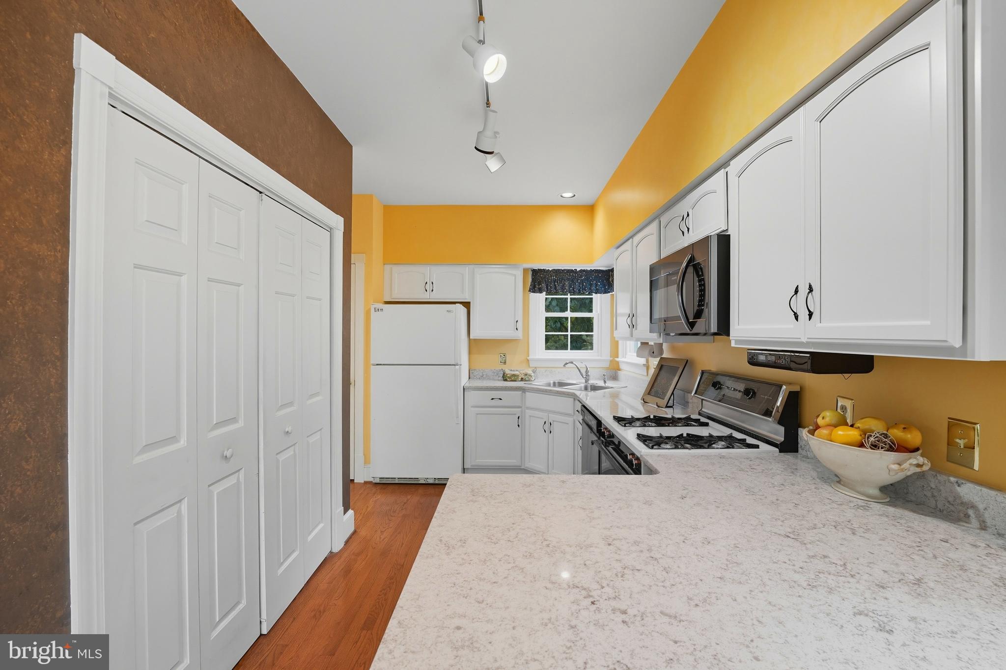 MULBERRY GREENS - Residential