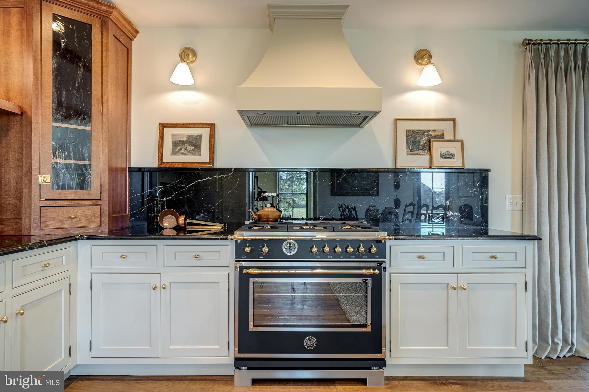 CHUDLEIGH FARM - Residential