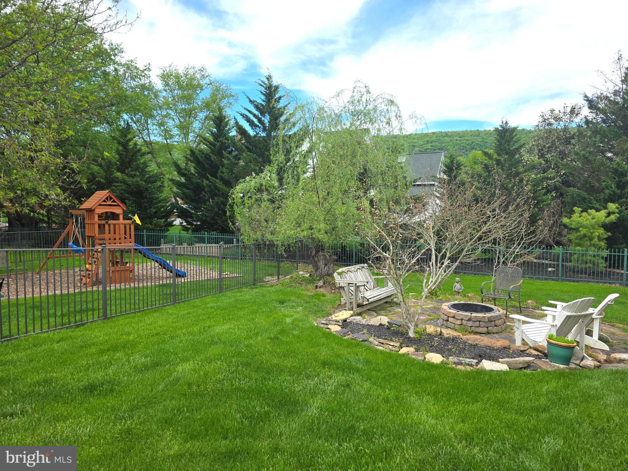 4106 KINGSWOOD COURT