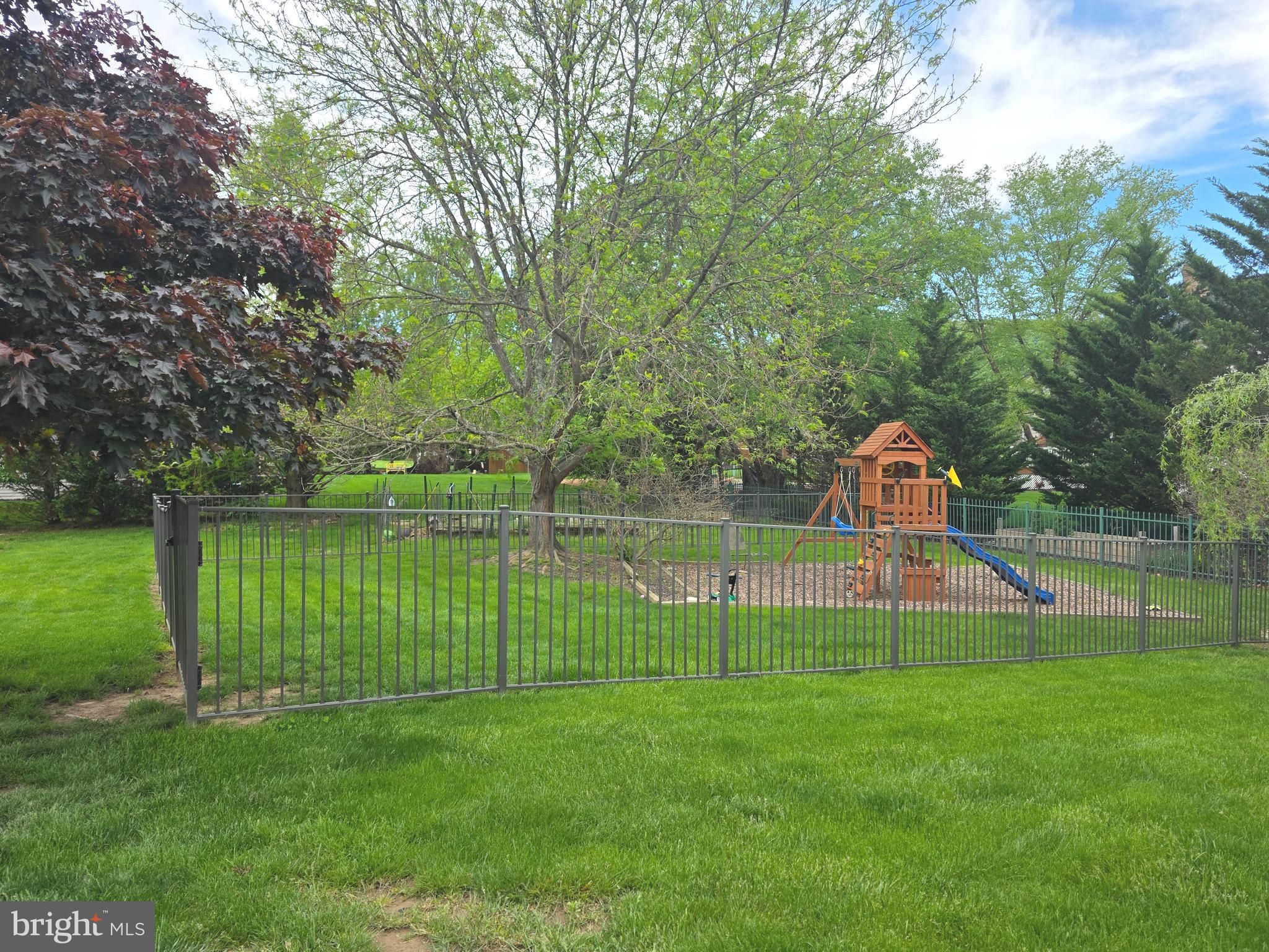 4106 KINGSWOOD COURT