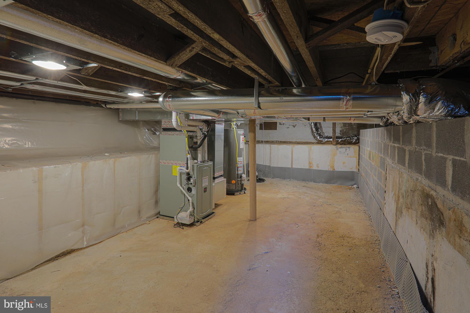 MARLYN TERRACE - Residential Lease