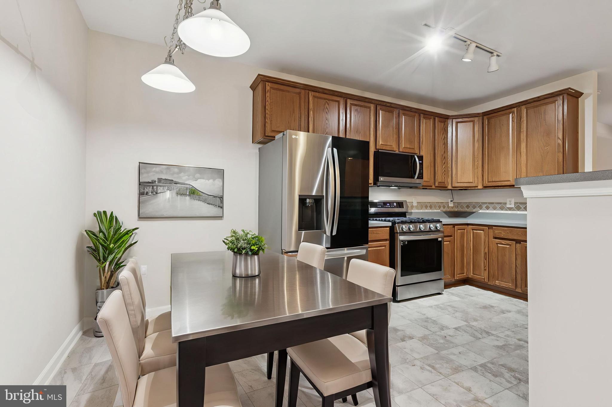 THE RESERVE CONDOMINIUMS - Residential