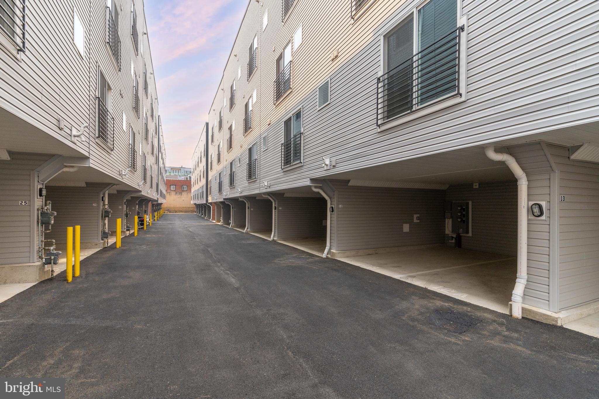 OLDE KENSINGTON - Residential Lease