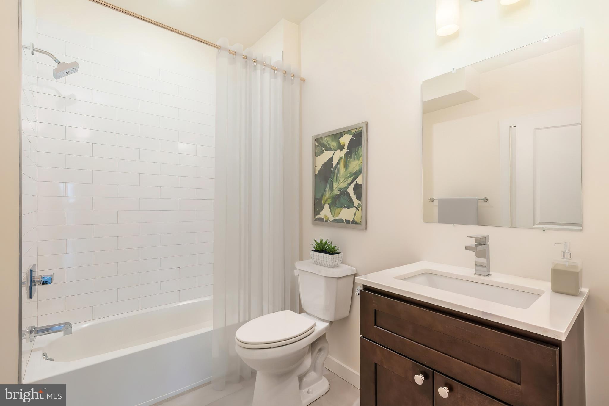 OLDE KENSINGTON - Residential Lease