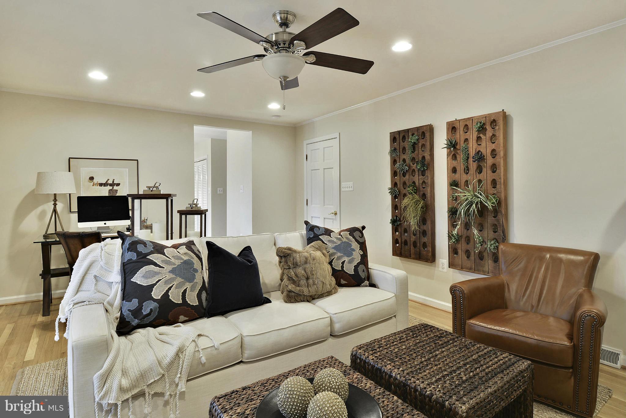 LEESBURG COUNTRY CLUB - Residential