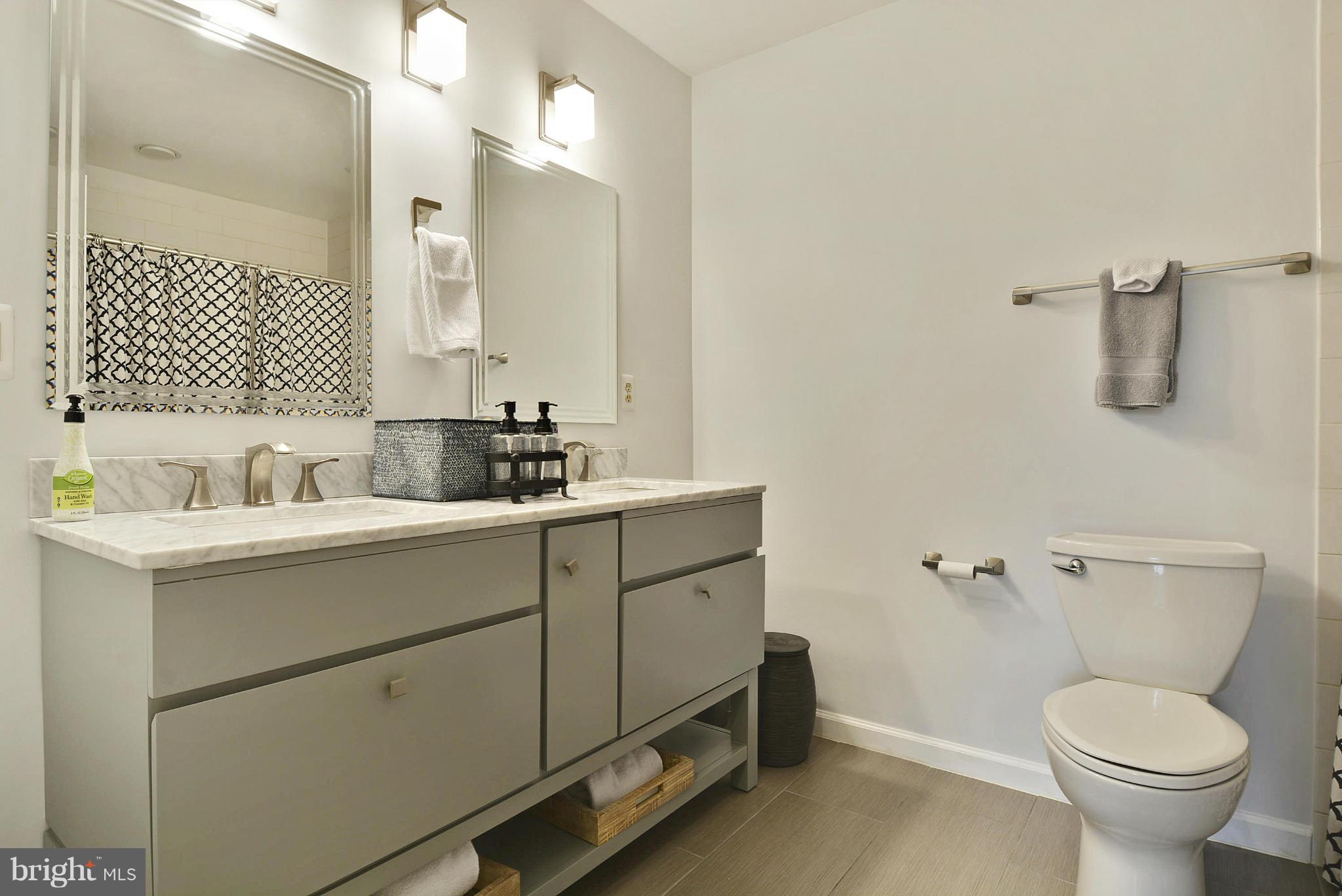 LEESBURG COUNTRY CLUB - Residential