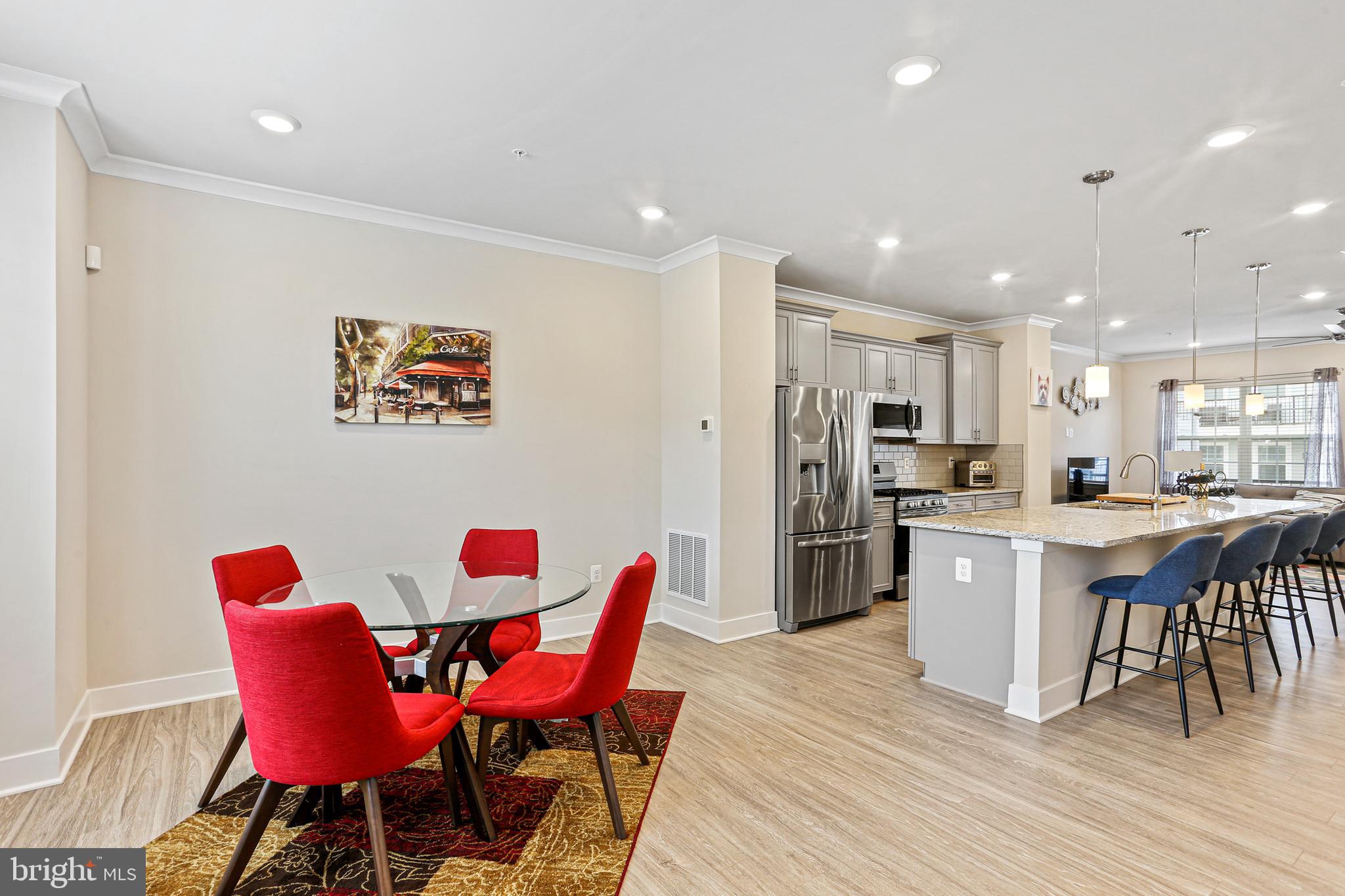 BLUE STREAM - Residential