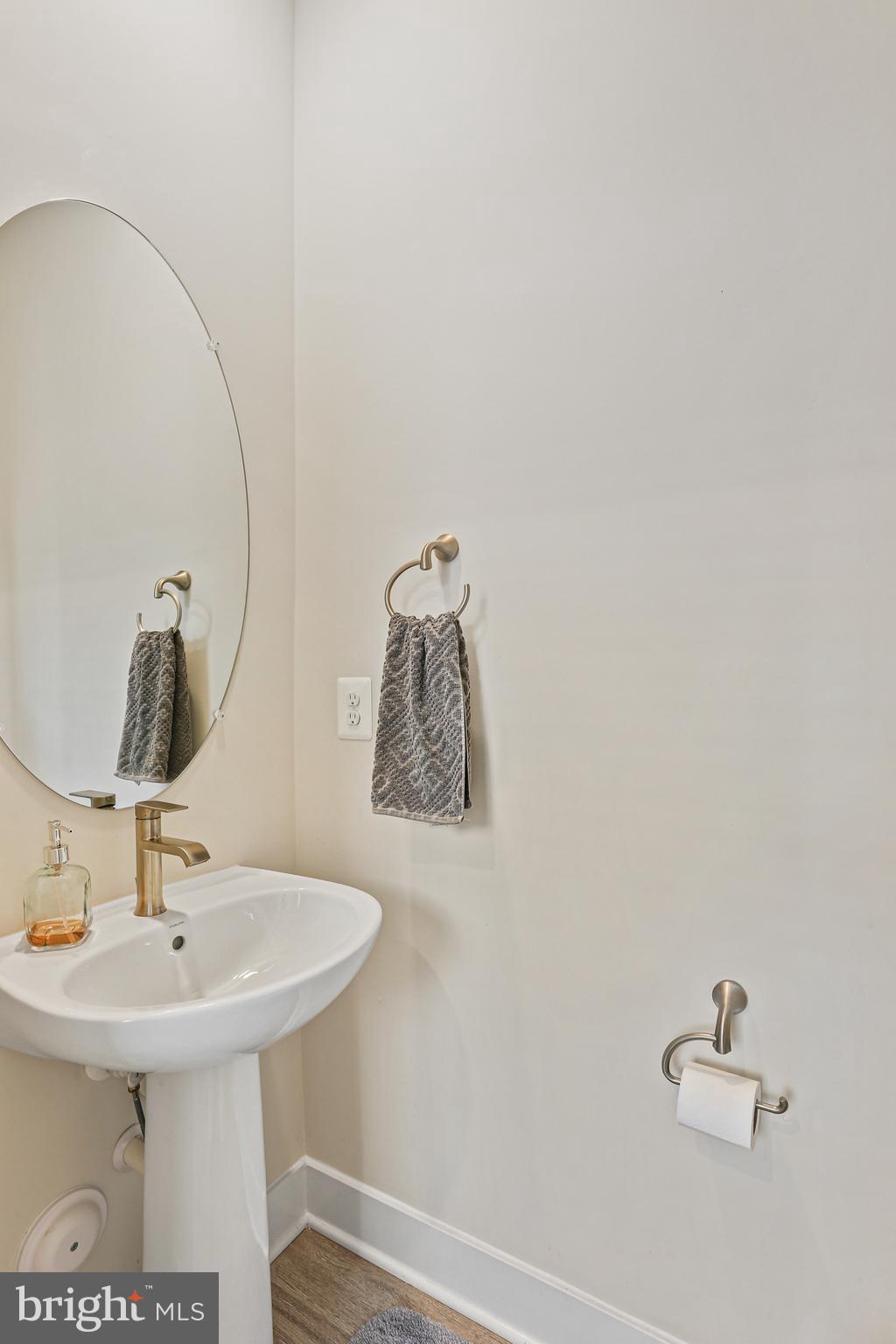 BLUE STREAM - Residential