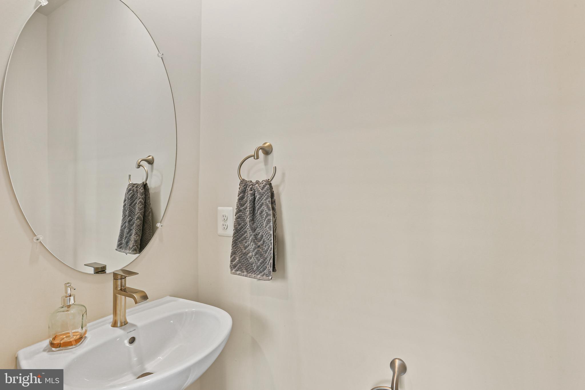 BLUE STREAM - Residential