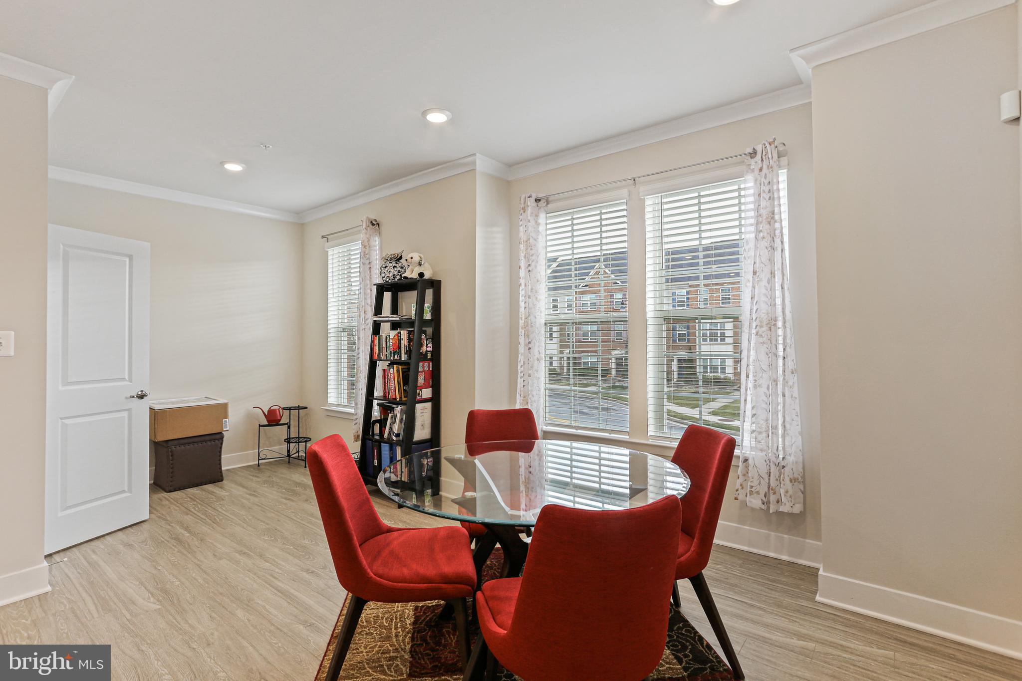 BLUE STREAM - Residential