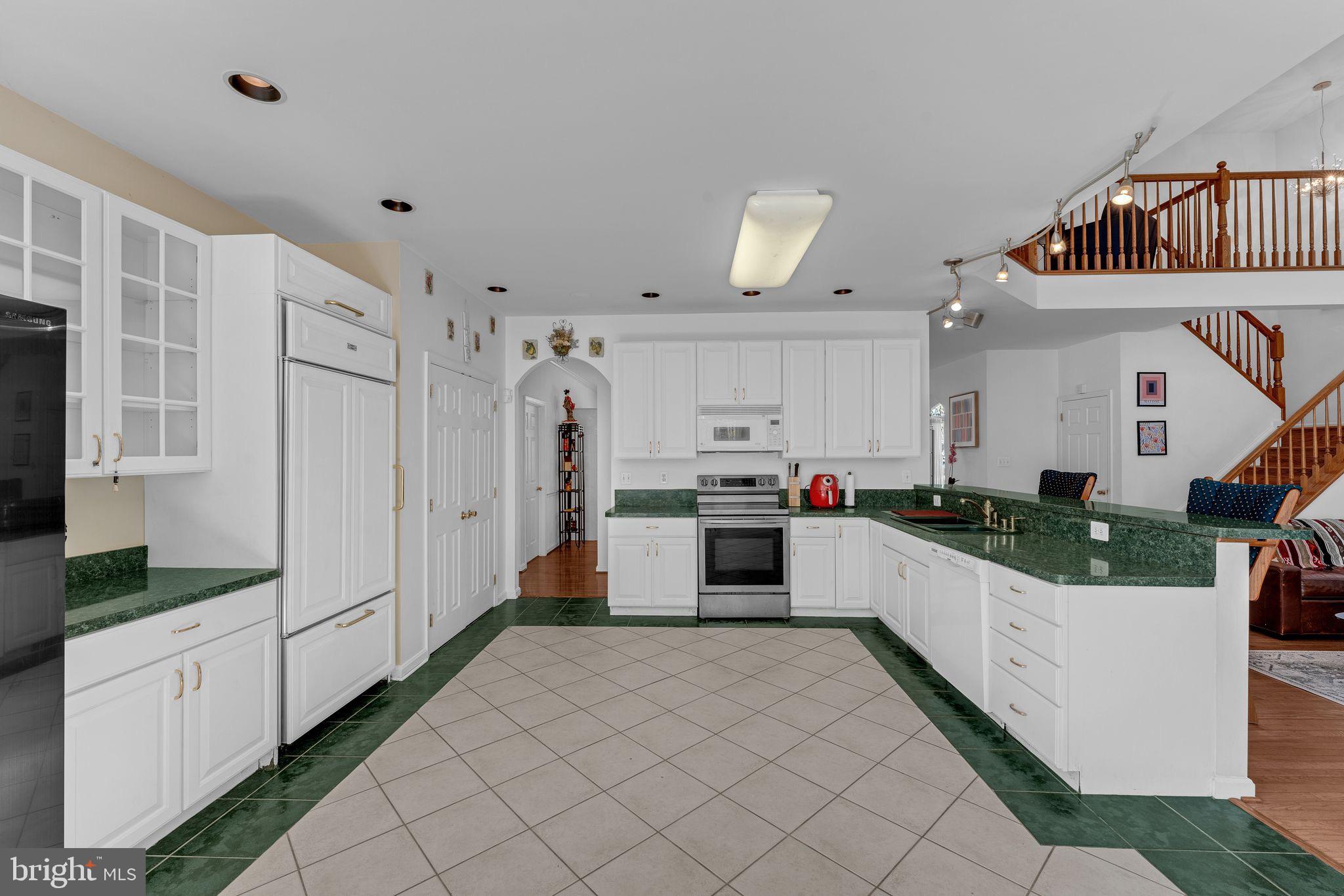 CASTLETON - Residential