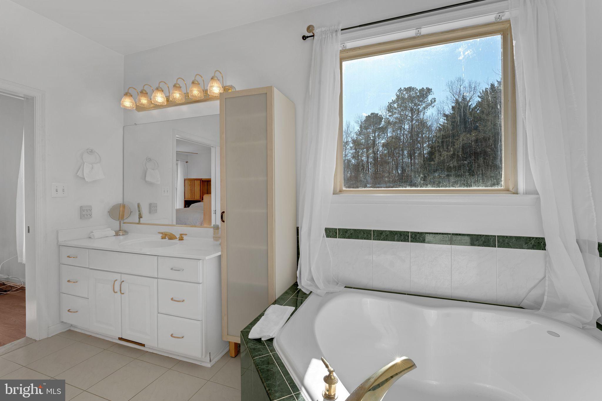 CASTLETON - Residential