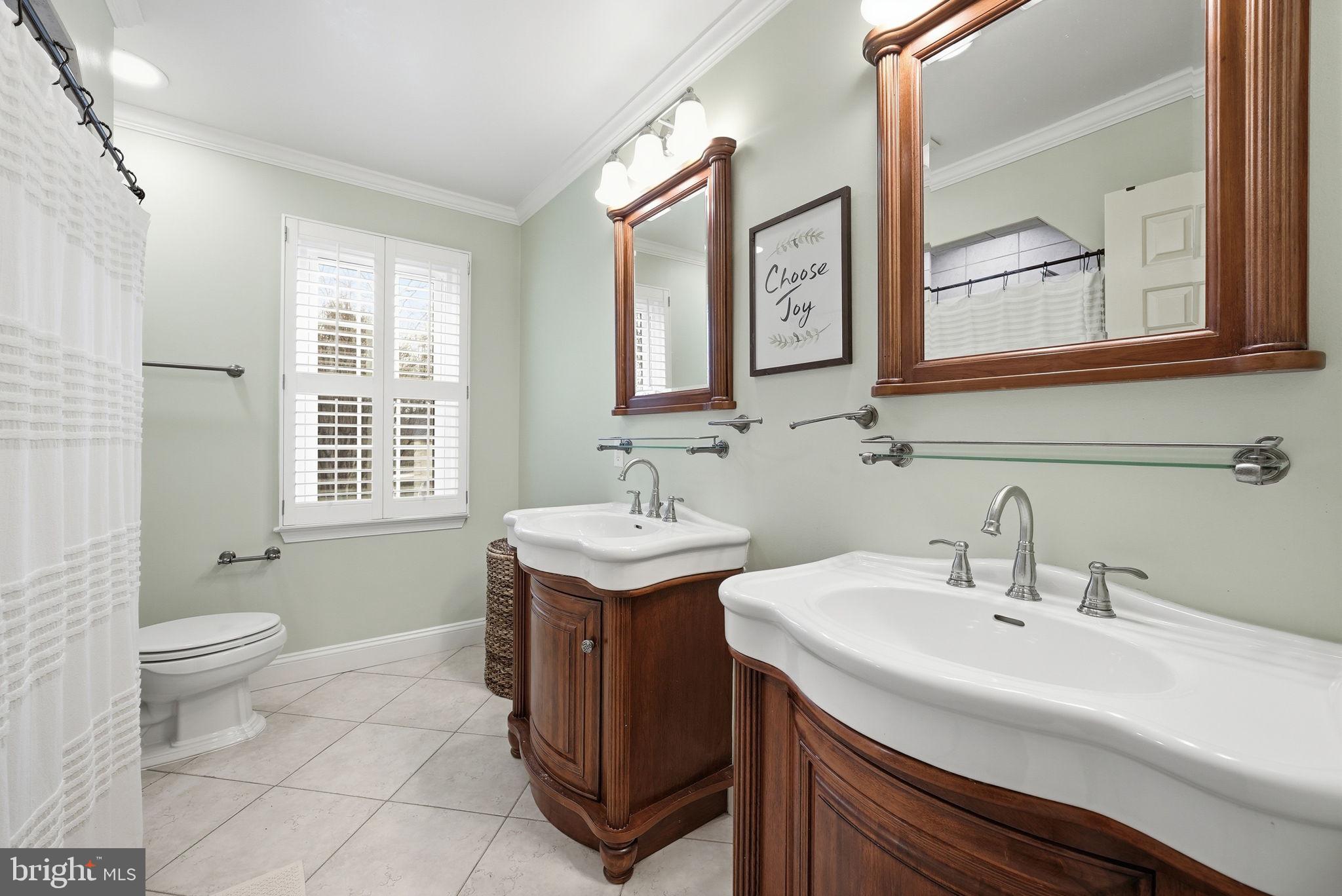 FAIRFAX STATION - Residential