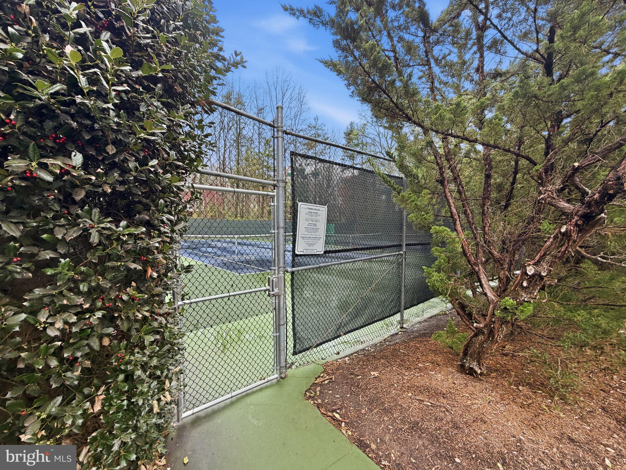 FAIRFAX STATION - Residential