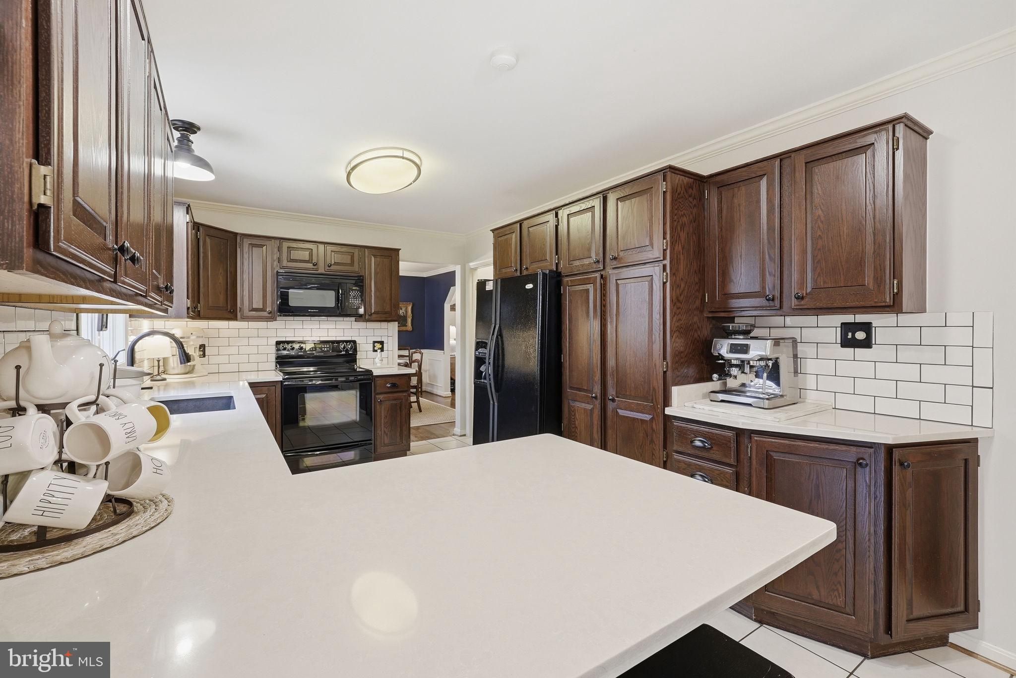 FAIRFAX STATION - Residential