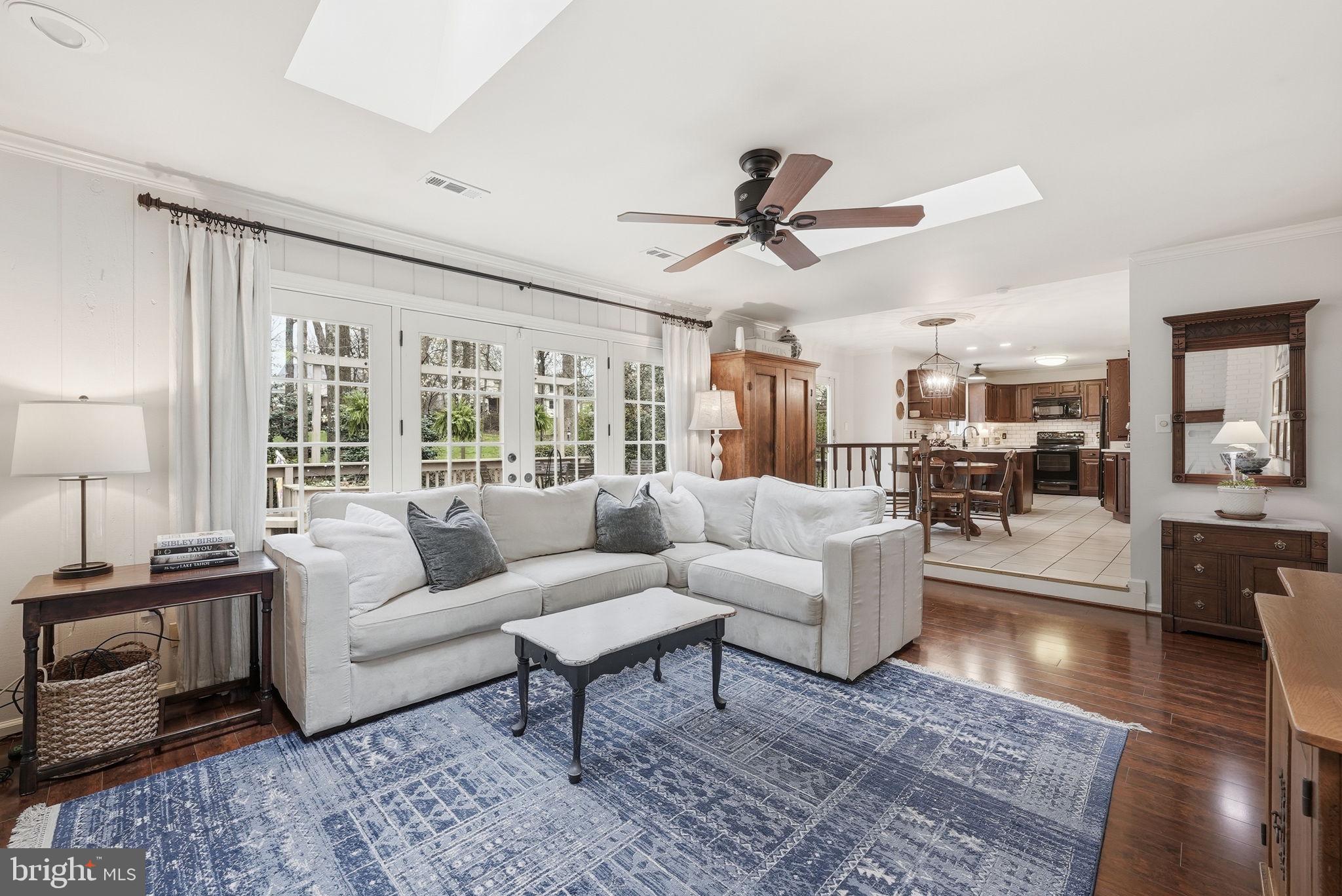 FAIRFAX STATION - Residential