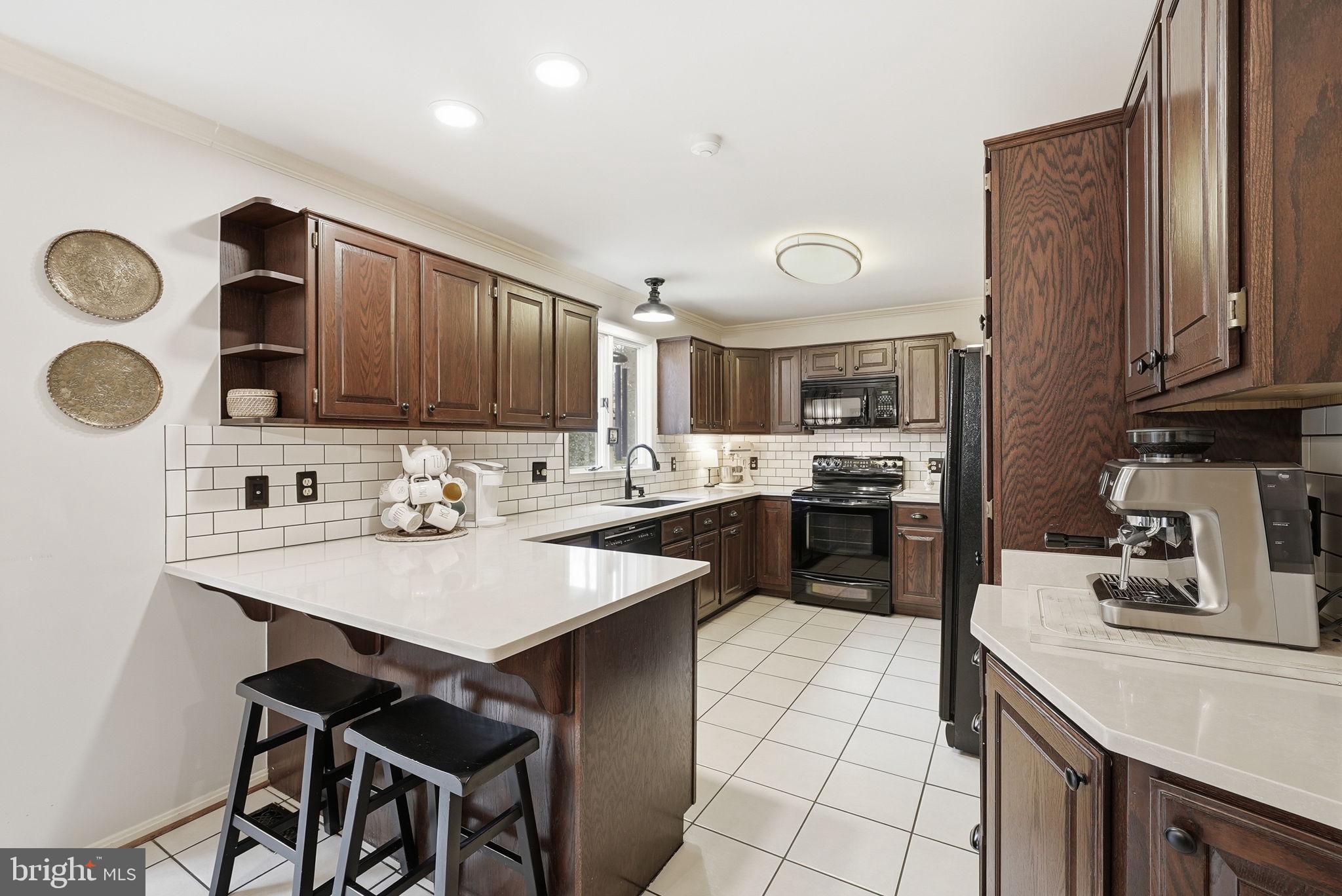 FAIRFAX STATION - Residential