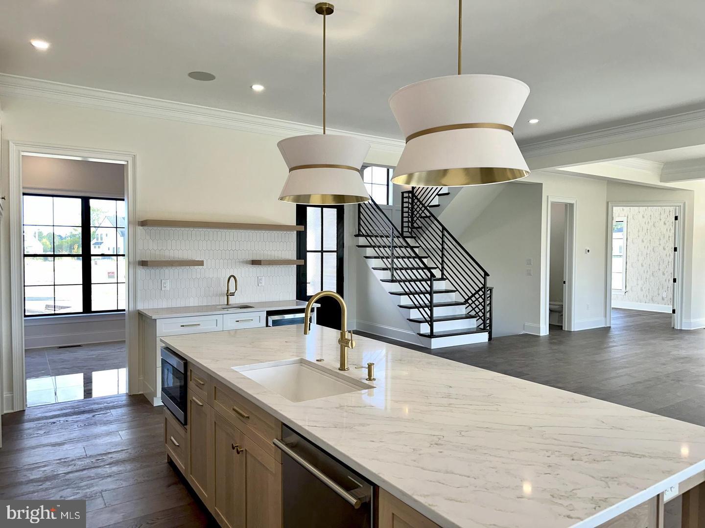 HAYDN MANOR - Residential