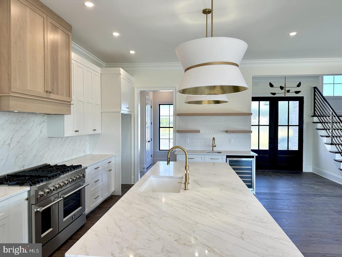 HAYDN MANOR - Residential