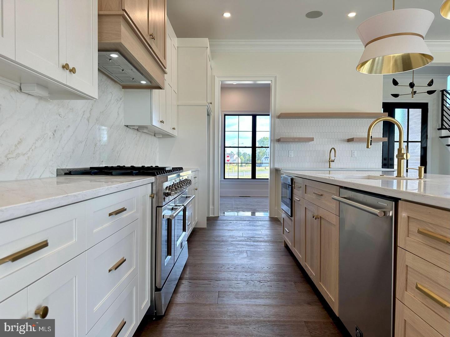 HAYDN MANOR - Residential