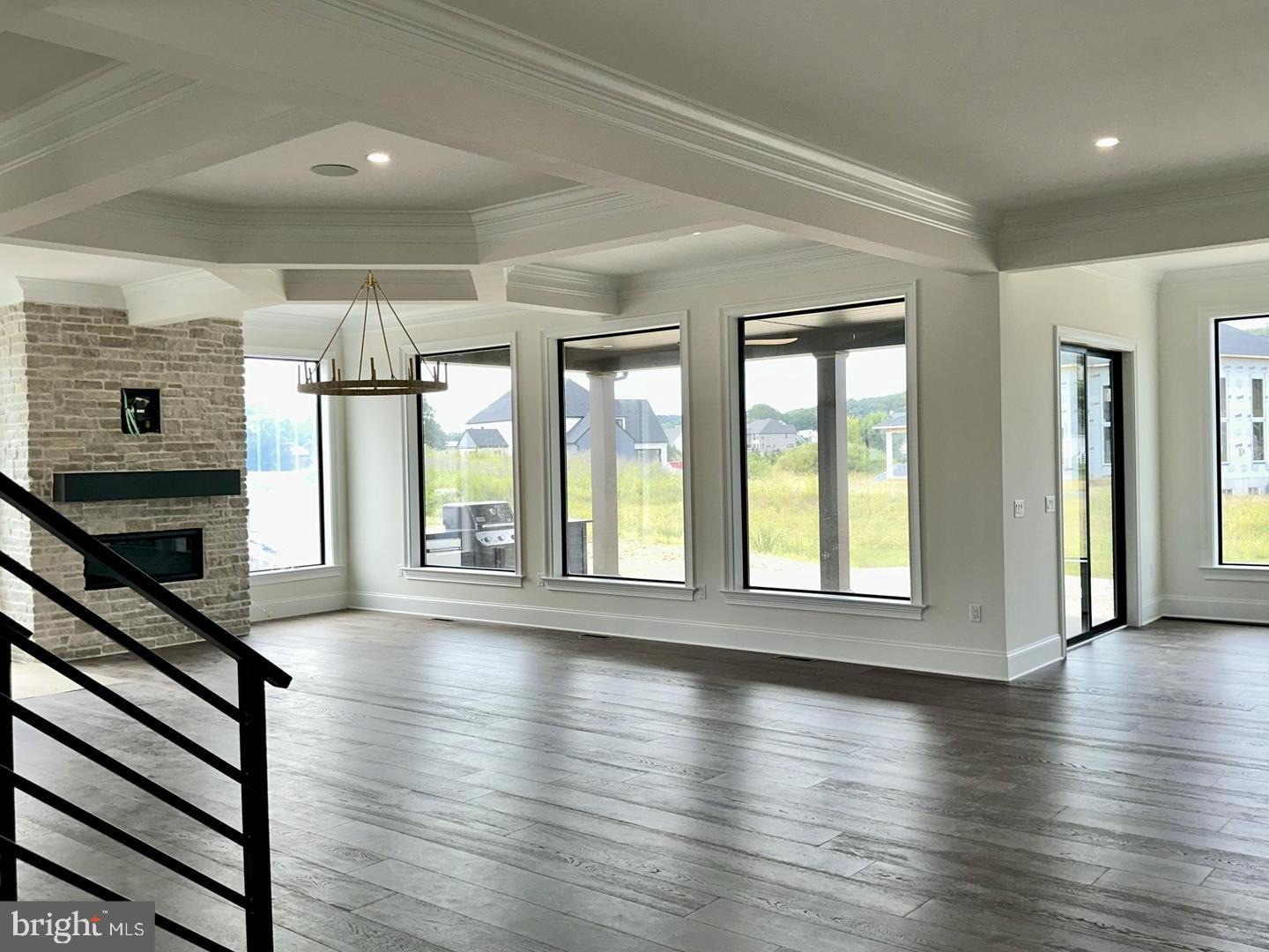 HAYDN MANOR - Residential