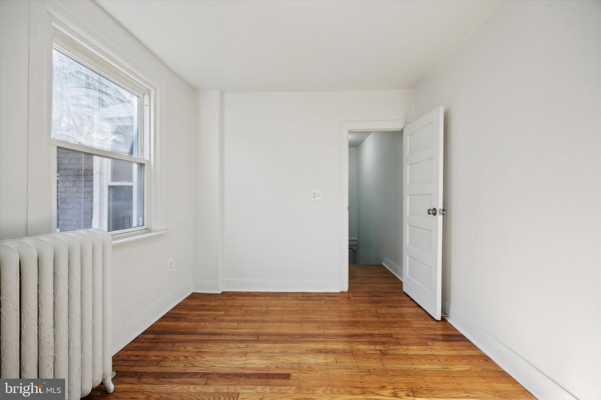 ELMWOOD PARK - Residential