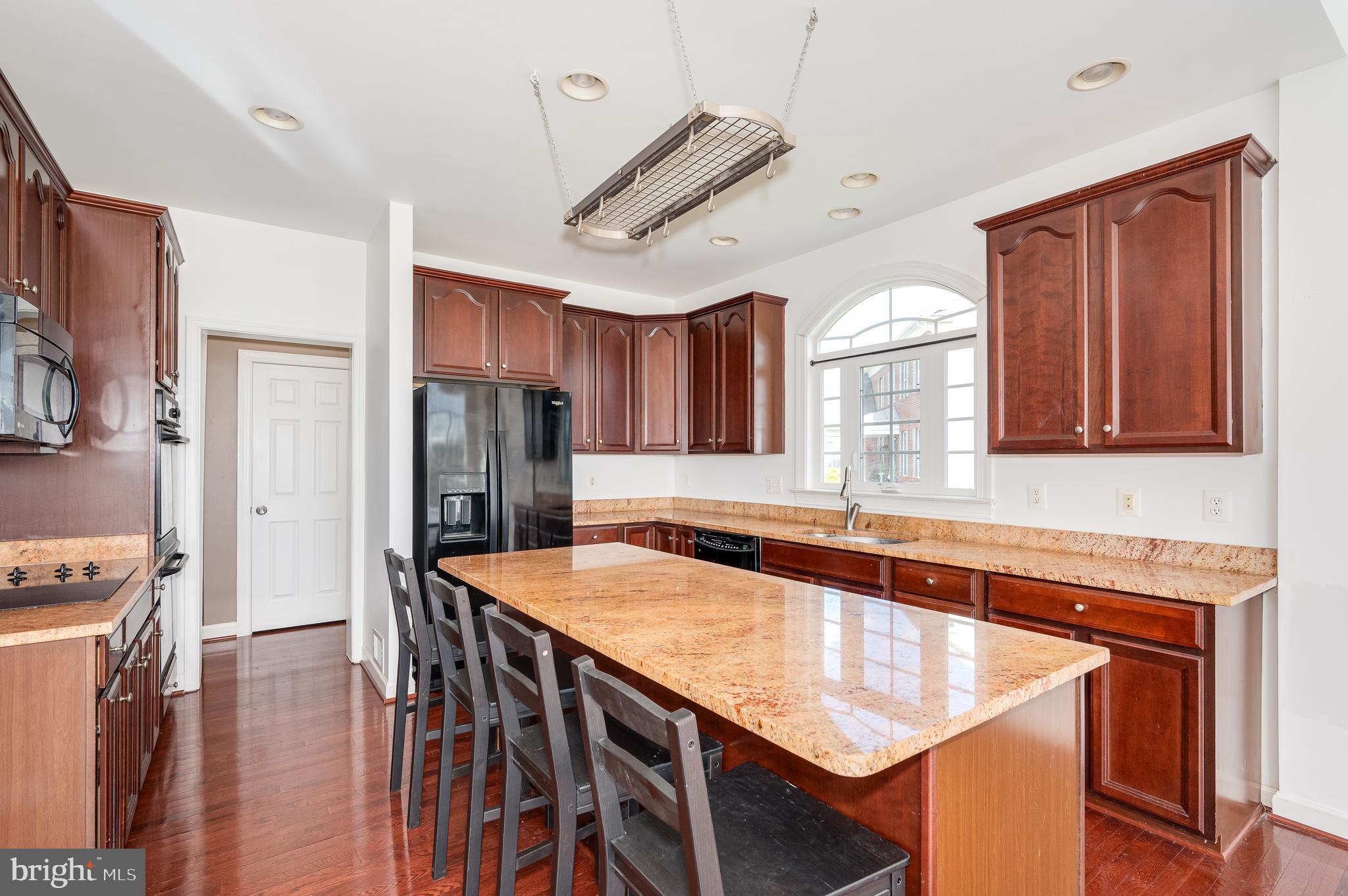 DEERFIELD VILLAGE - Residential Lease