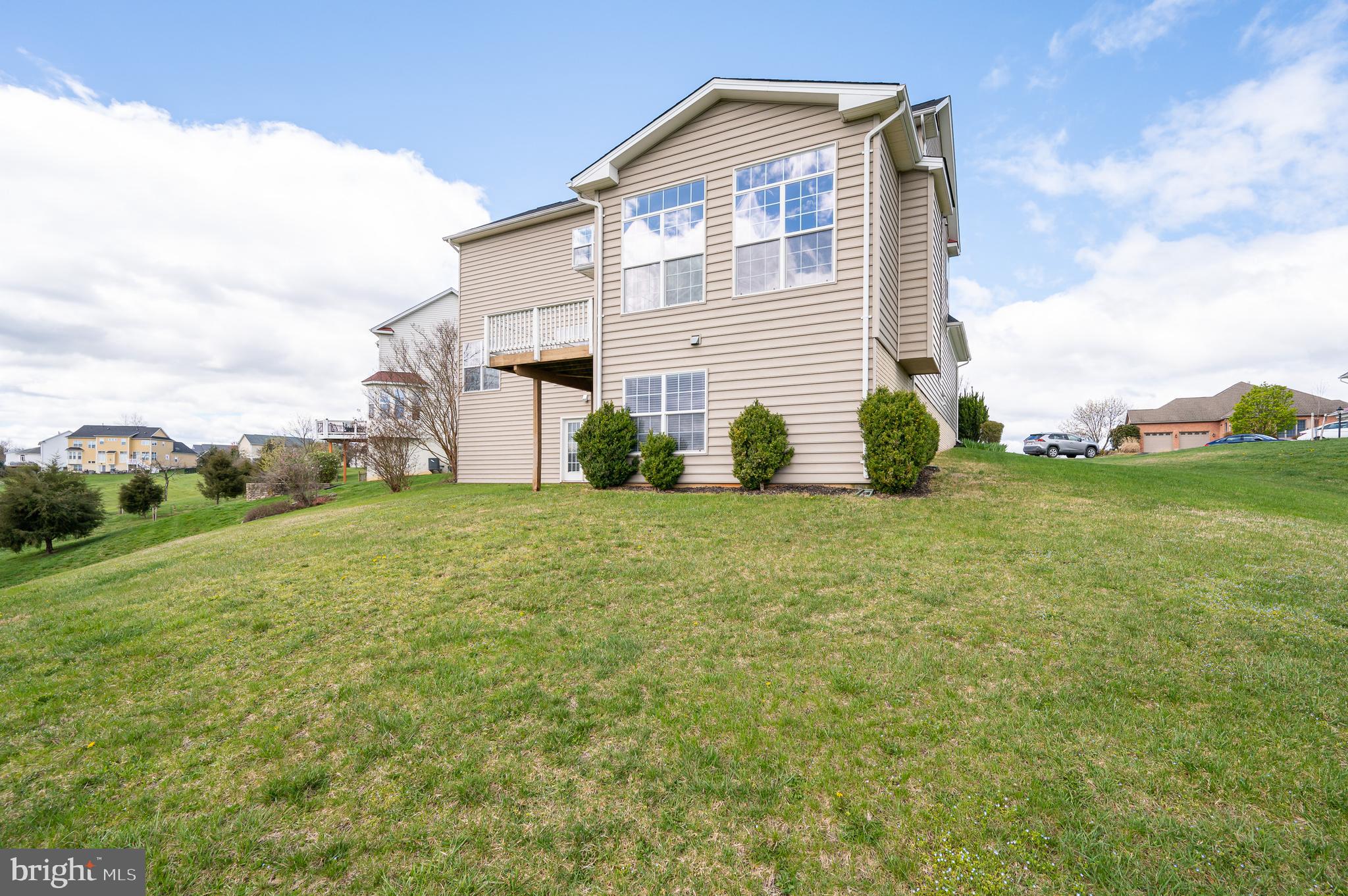 DEERFIELD VILLAGE - Residential Lease