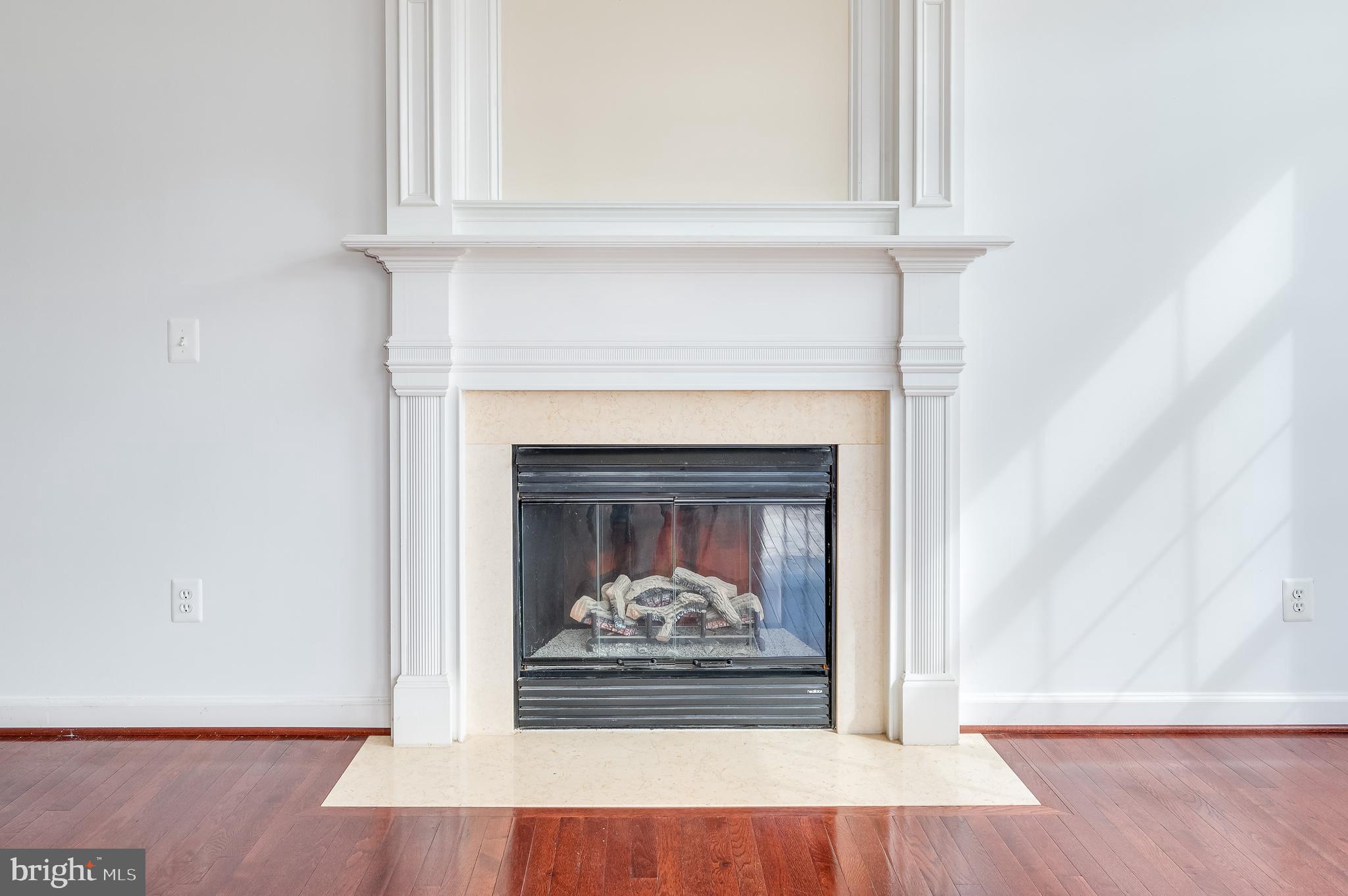 DEERFIELD VILLAGE - Residential Lease