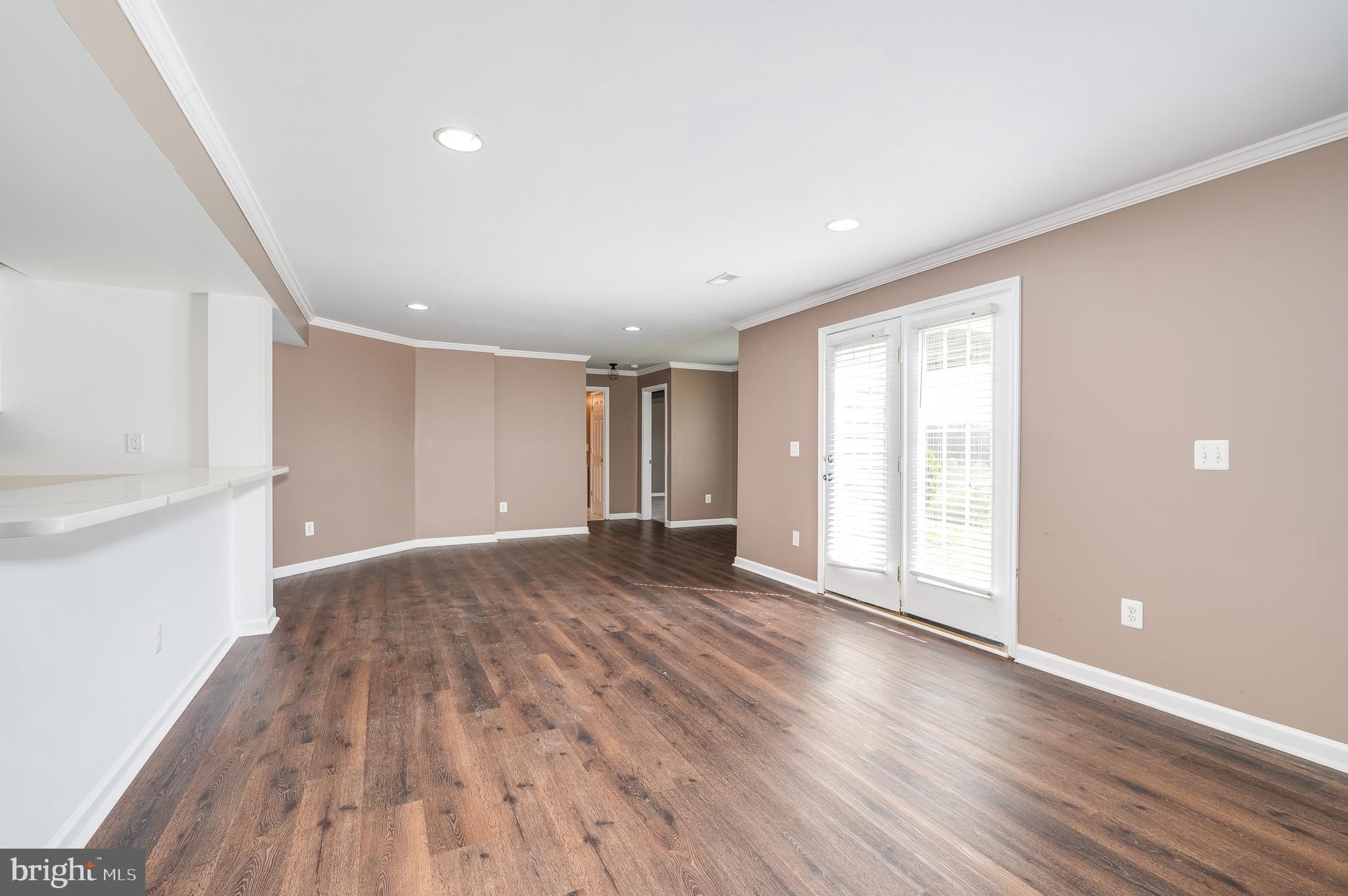 DEERFIELD VILLAGE - Residential Lease