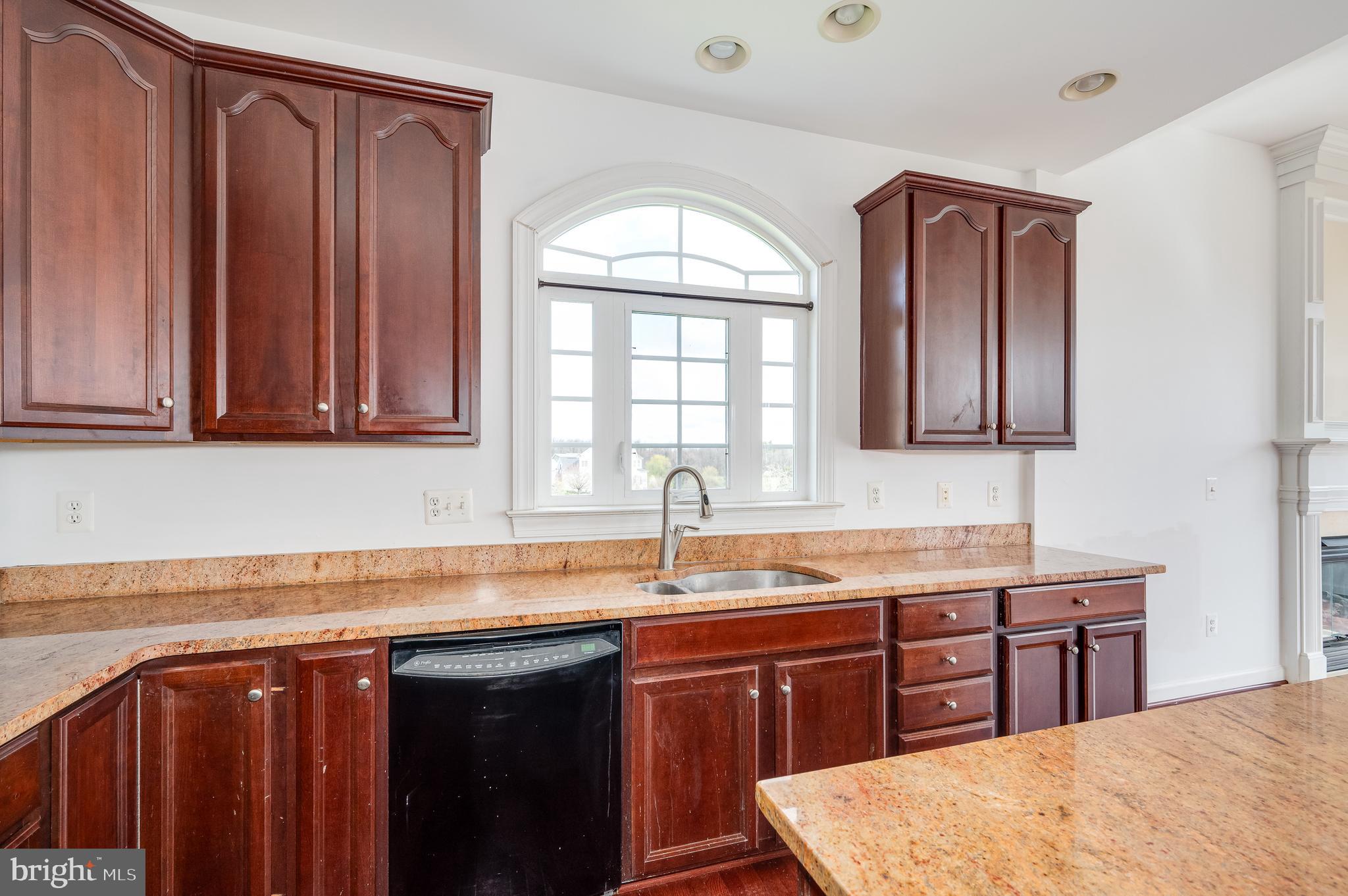 DEERFIELD VILLAGE - Residential Lease