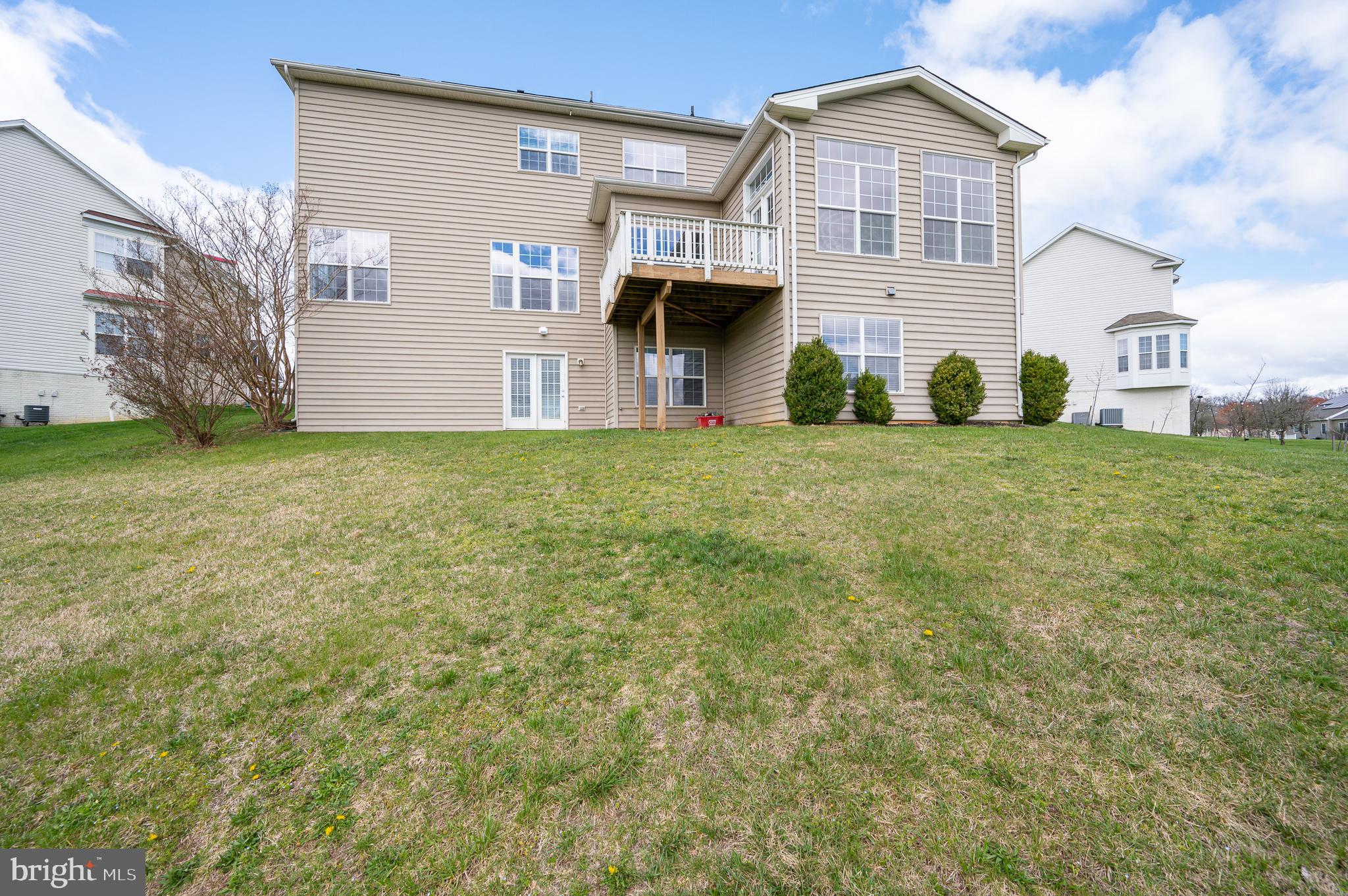 DEERFIELD VILLAGE - Residential Lease