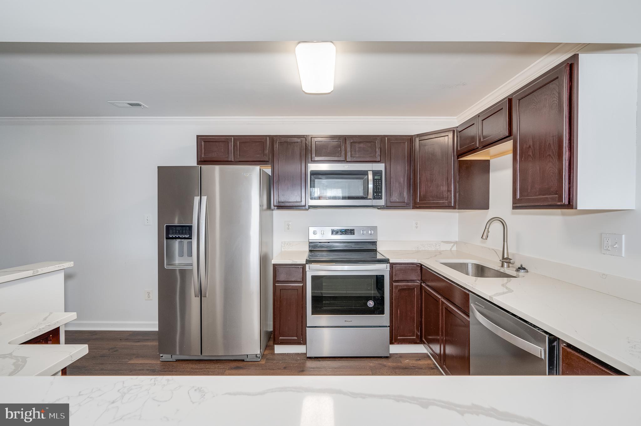 DEERFIELD VILLAGE - Residential Lease