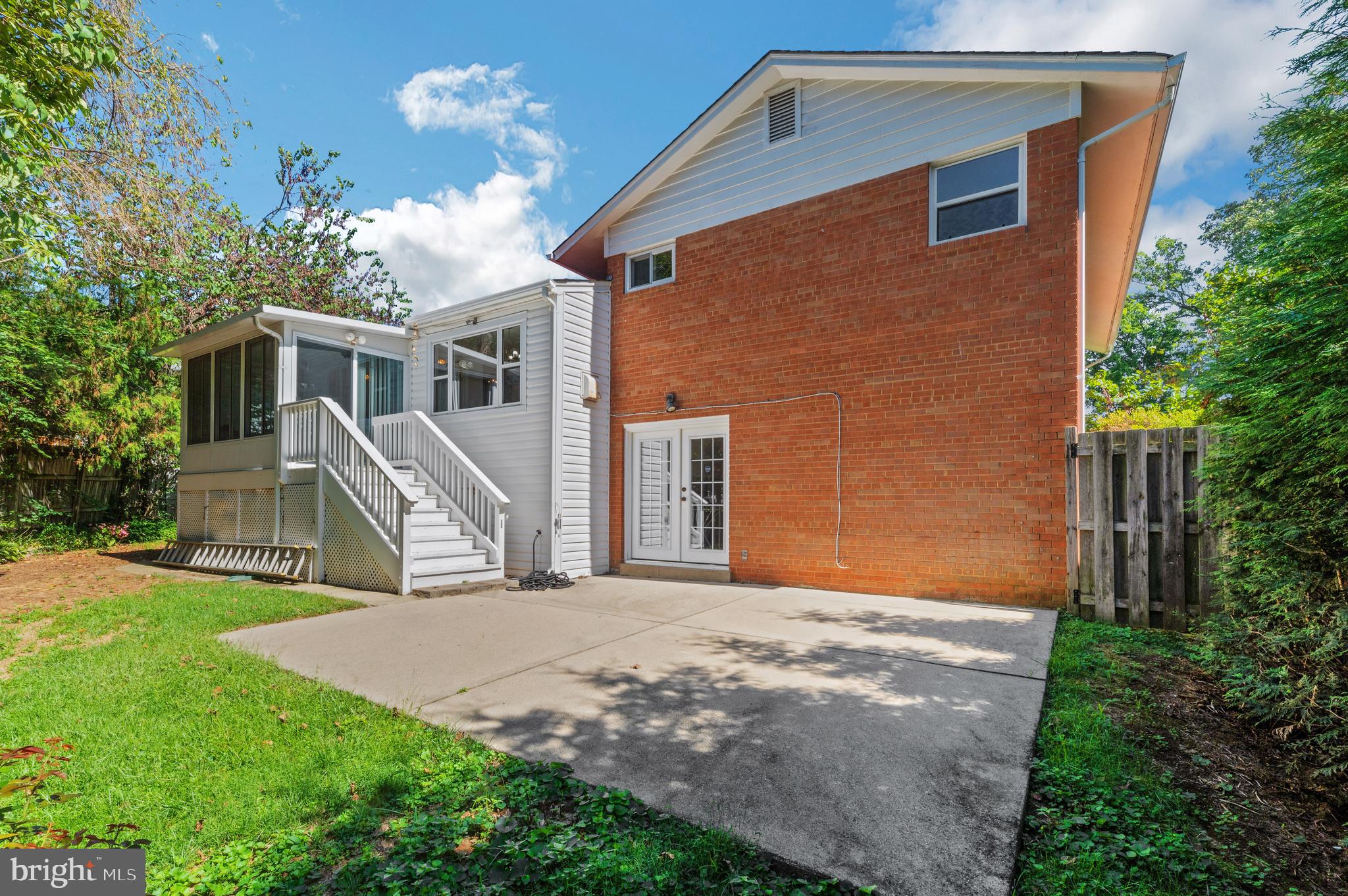 GREEN TREE MANOR - Residential