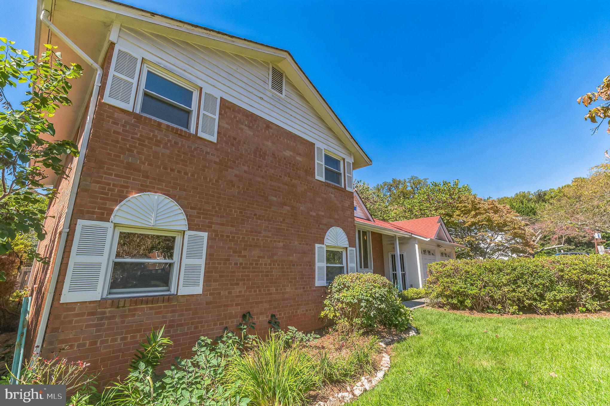 GREEN TREE MANOR - Residential