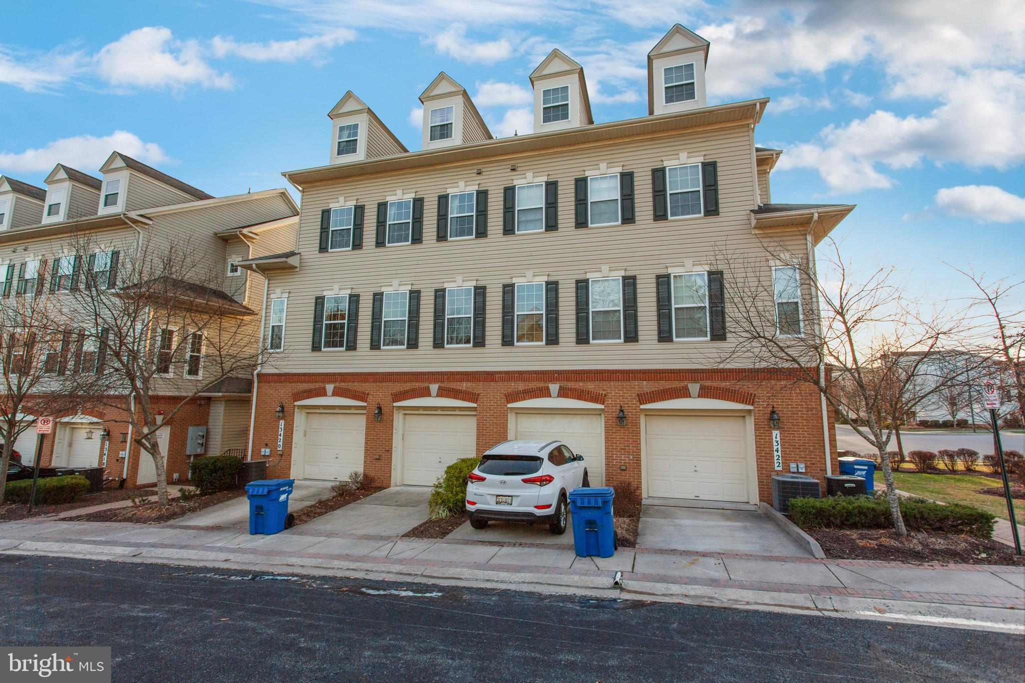 GATEWAY COMMONS - Residential