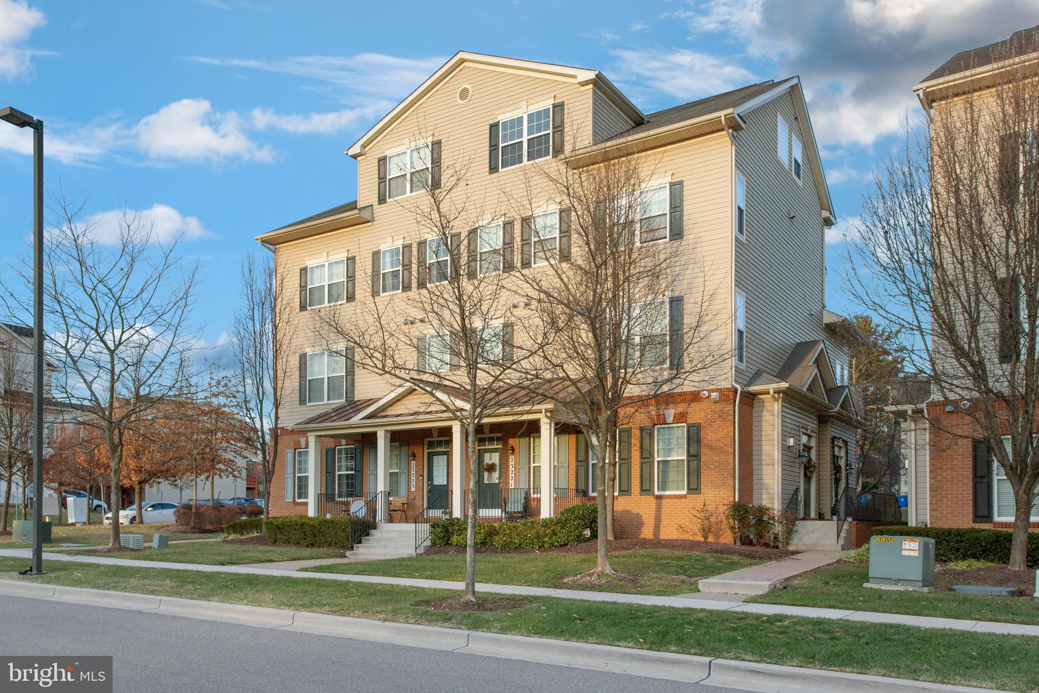 GATEWAY COMMONS - Residential