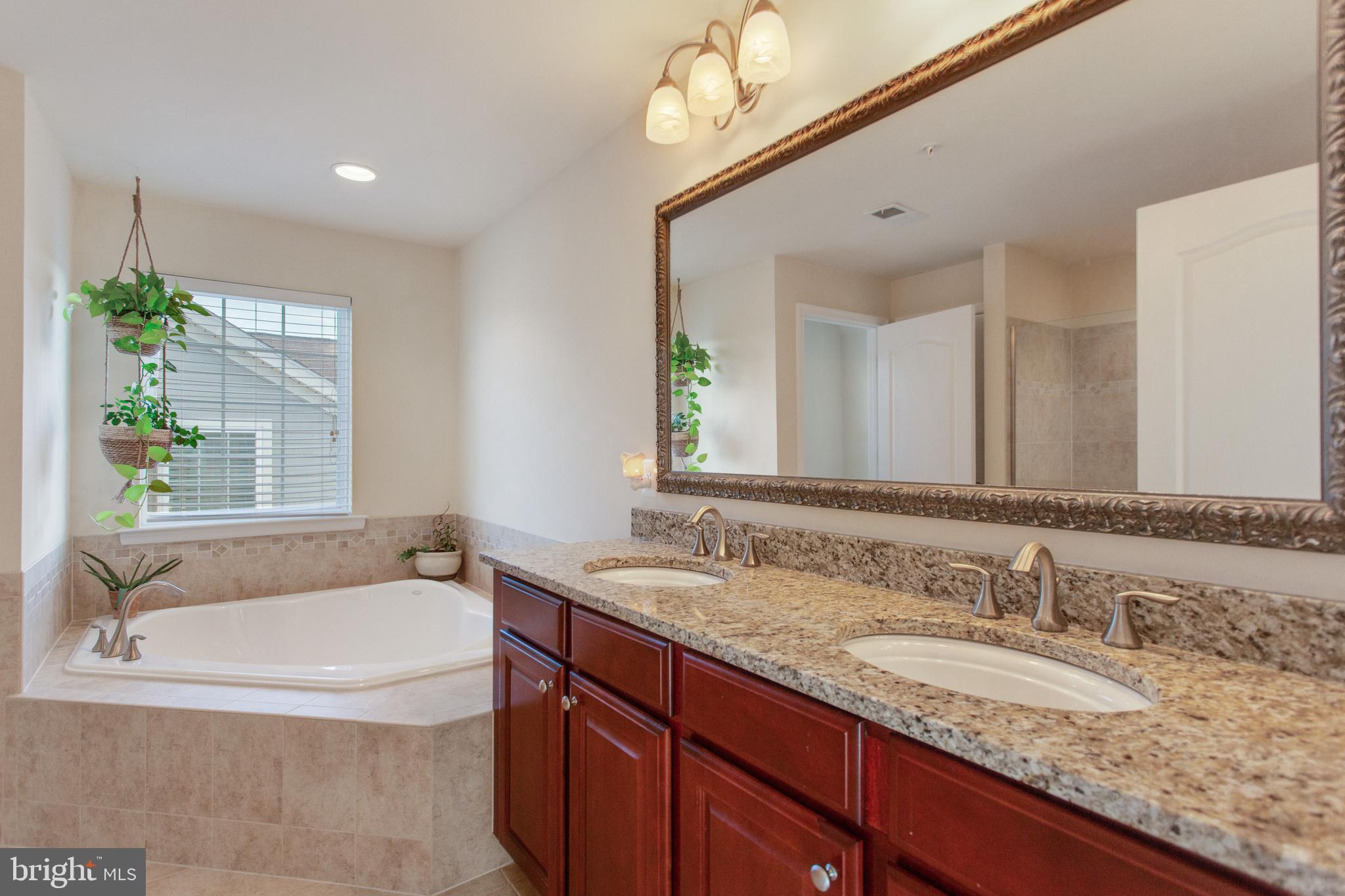 GATEWAY COMMONS - Residential