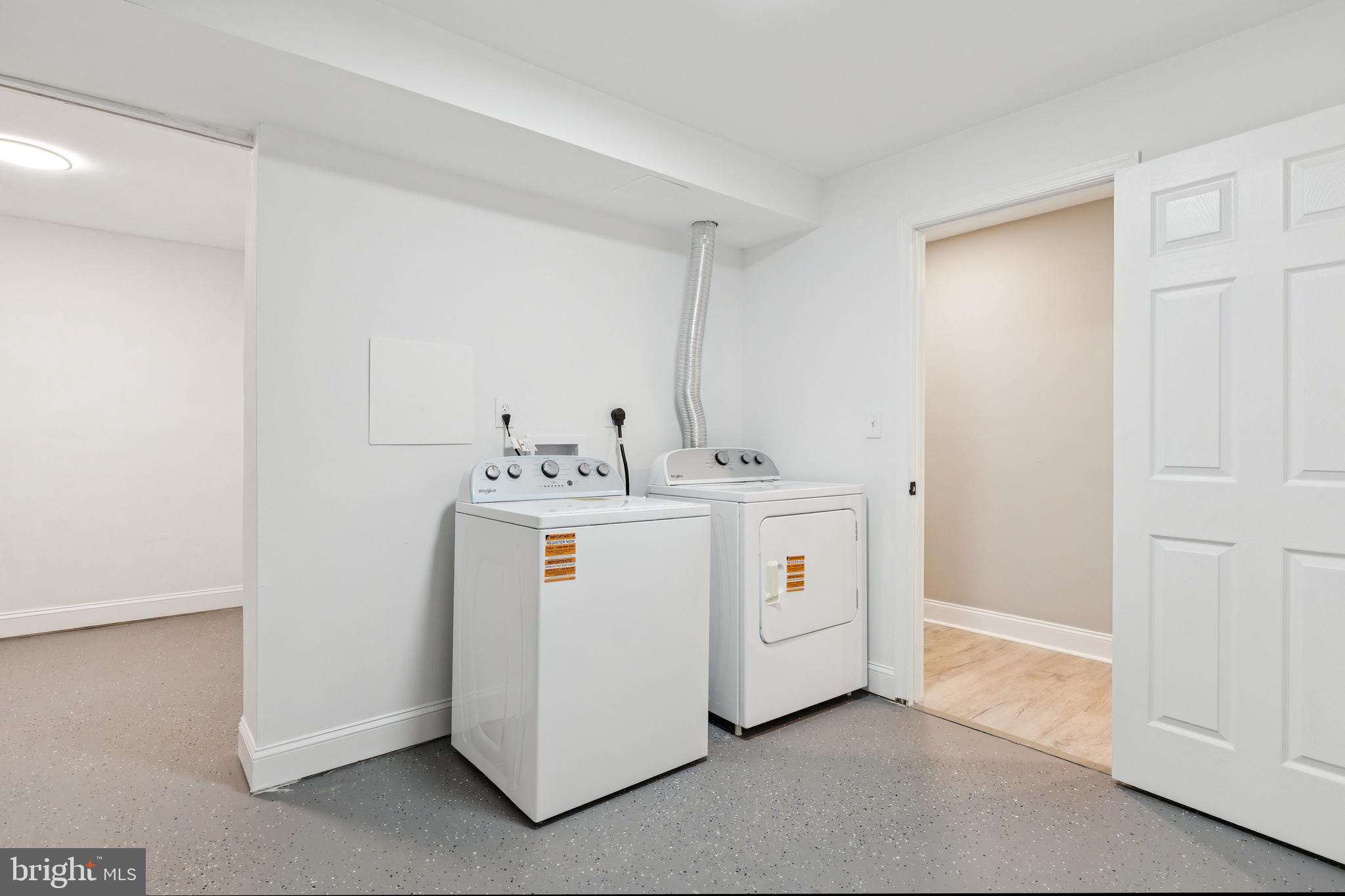 PINEWOOD HILL - Residential Lease