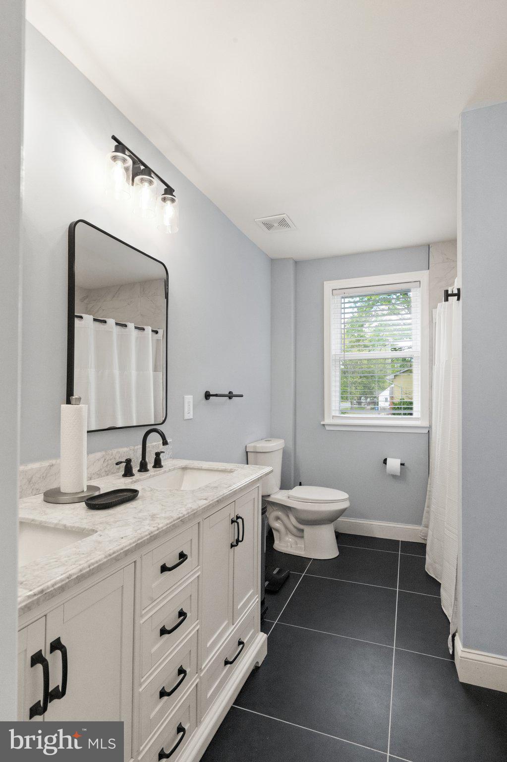 ABERDEEN HILLS - Residential