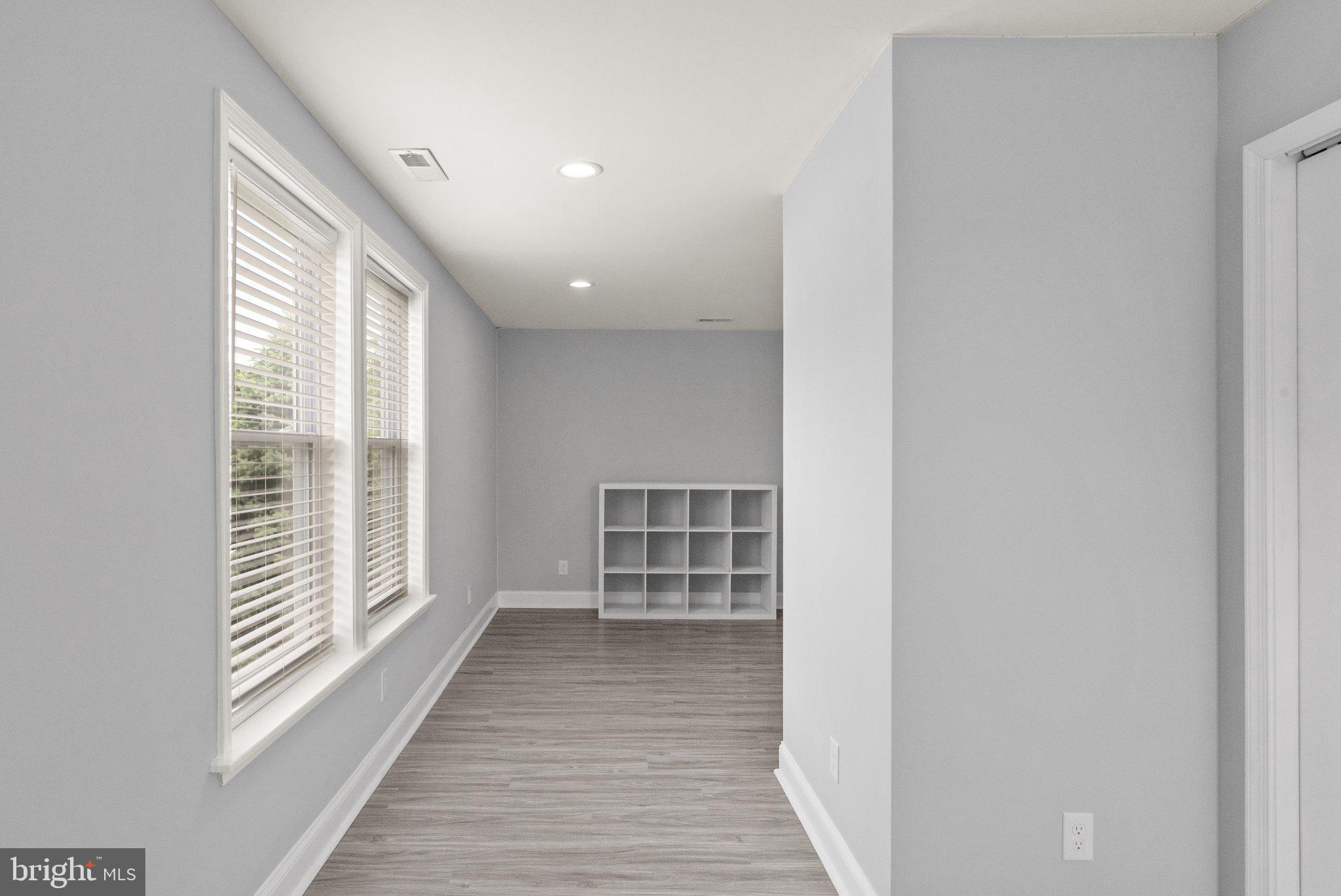 ABERDEEN HILLS - Residential