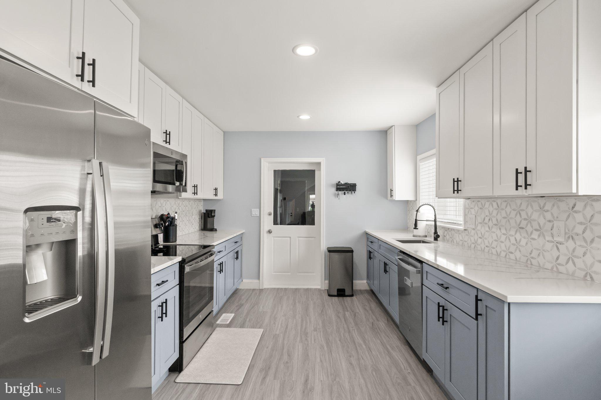 ABERDEEN HILLS - Residential