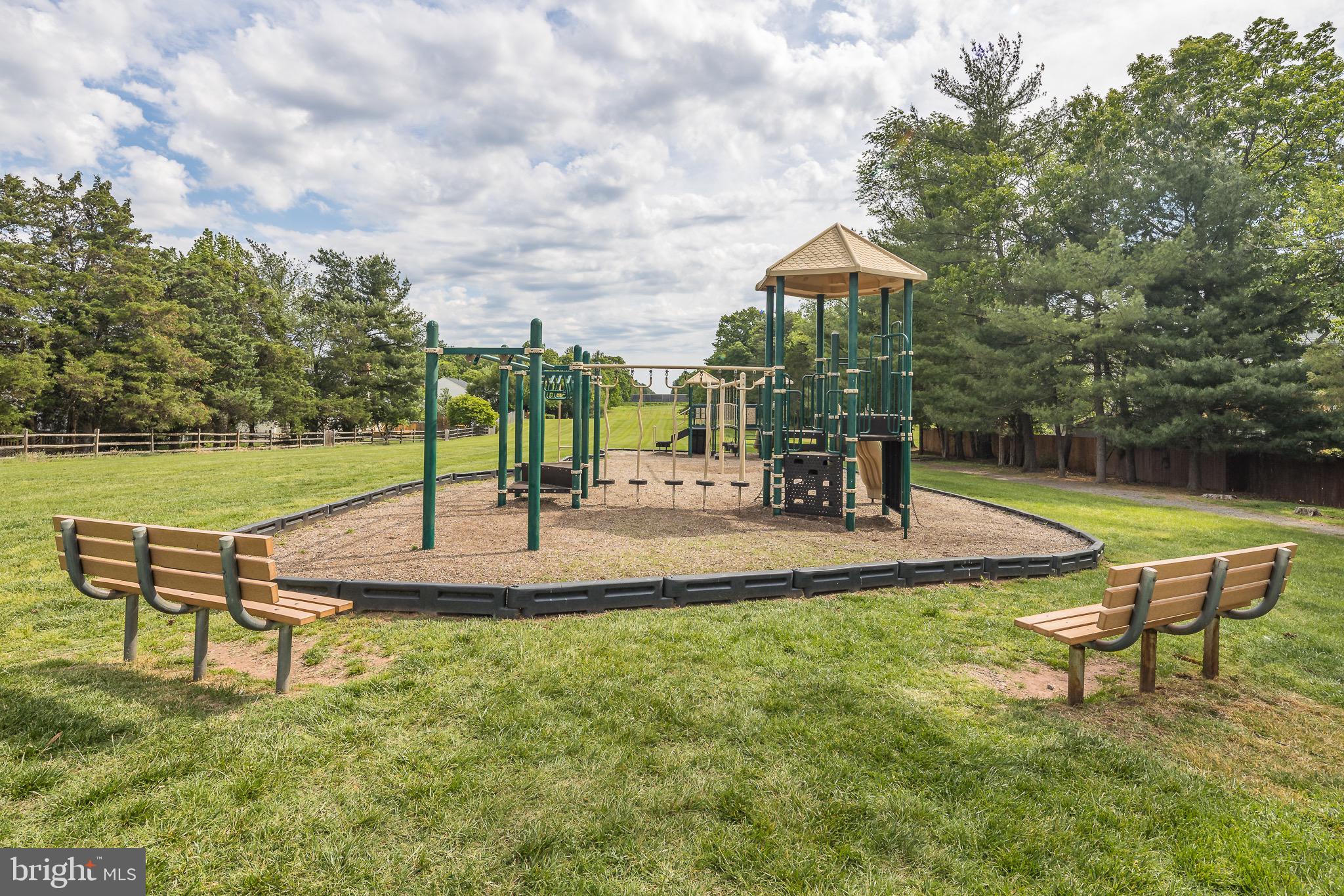 SEQUOIA FARMS - Residential