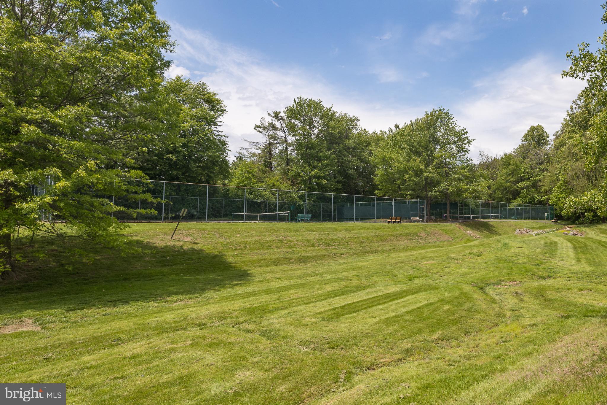 SEQUOIA FARMS - Residential