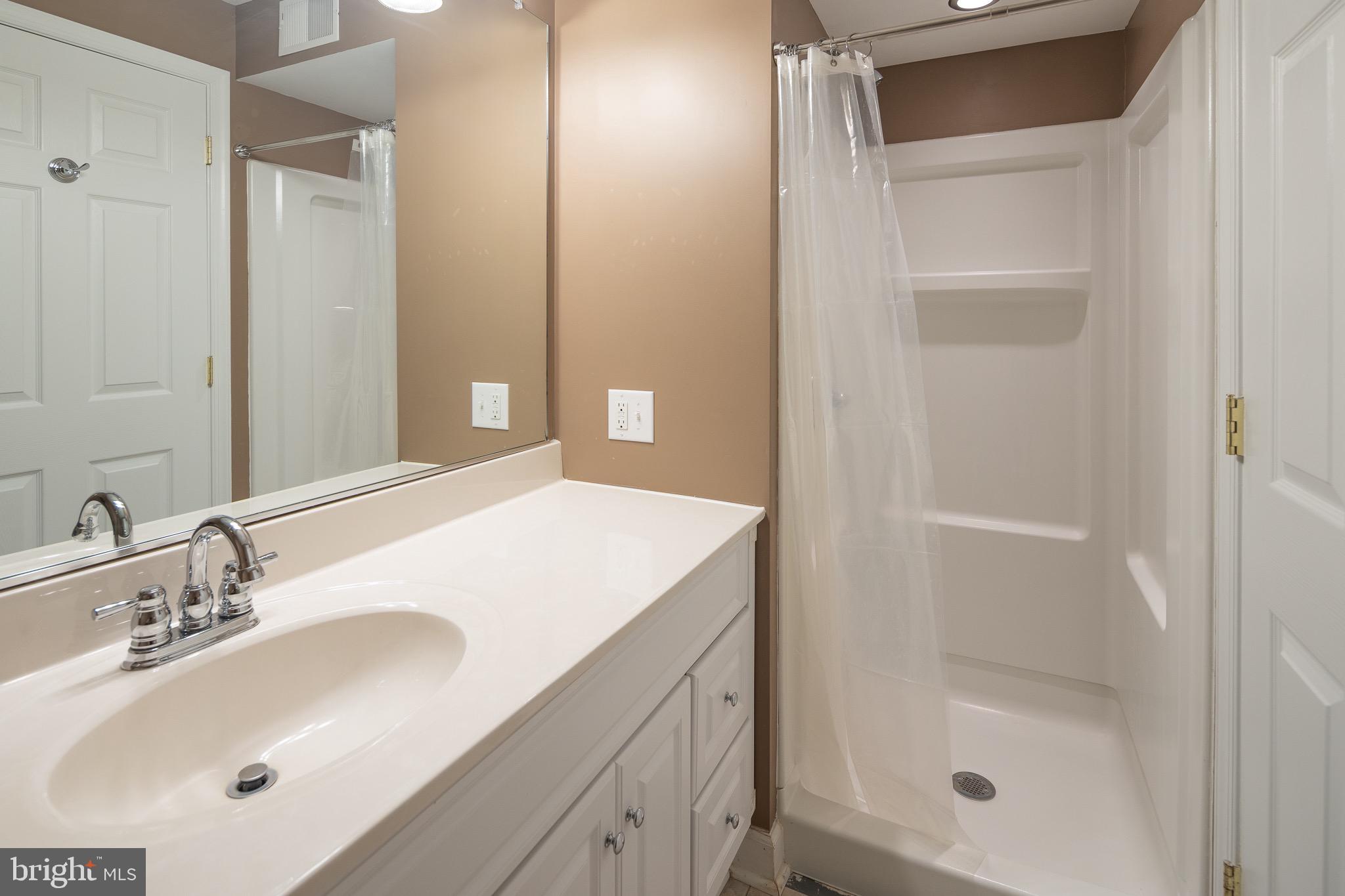 SEQUOIA FARMS - Residential