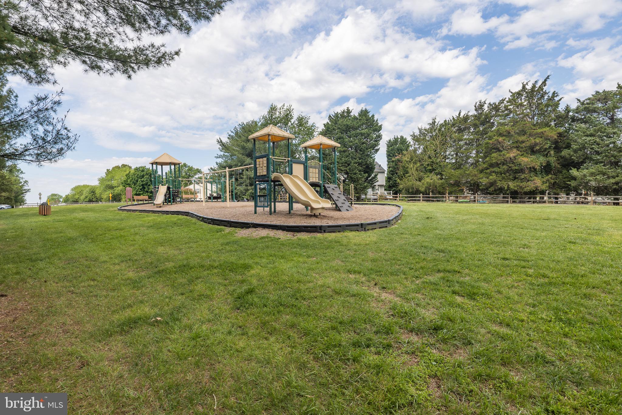 SEQUOIA FARMS - Residential